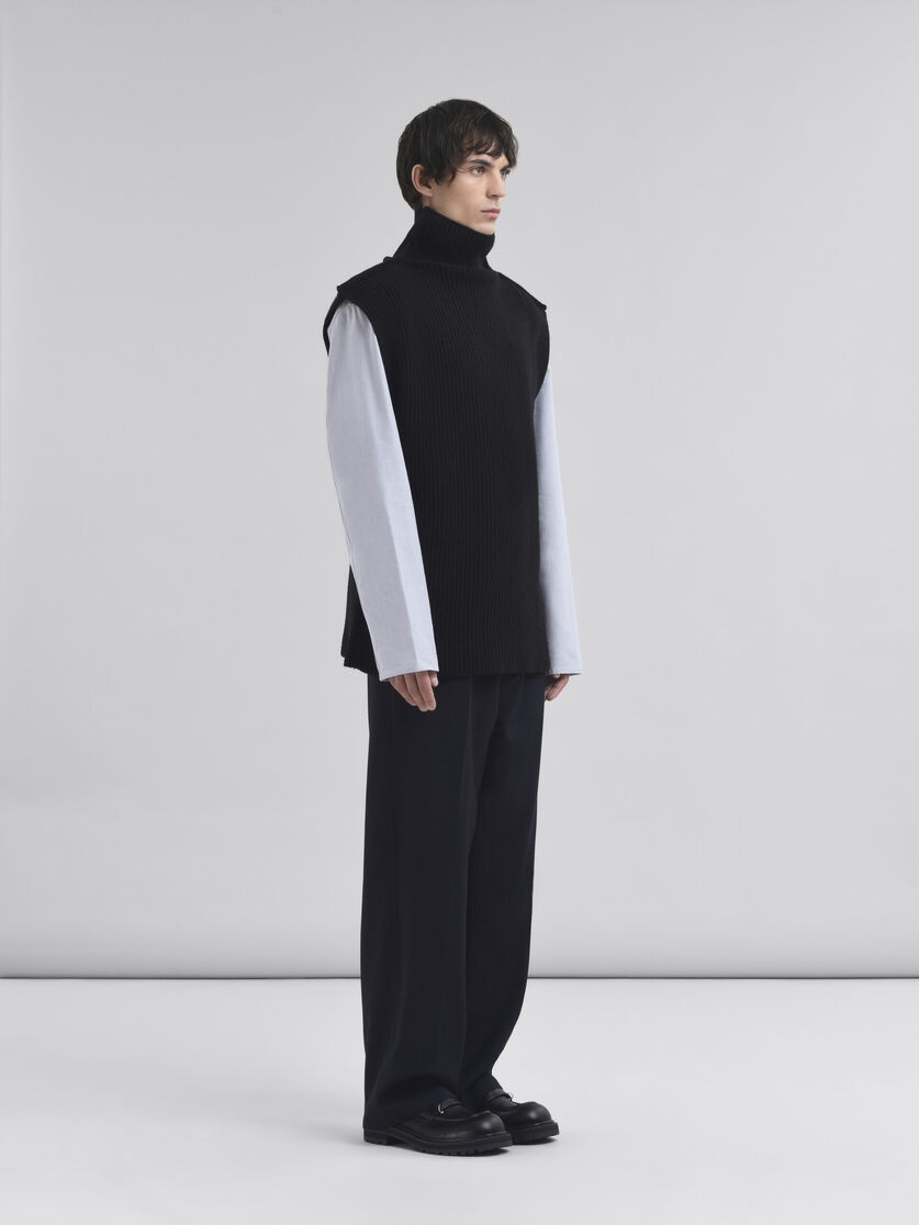BLACK RIBBED WOOL VEST - 5
