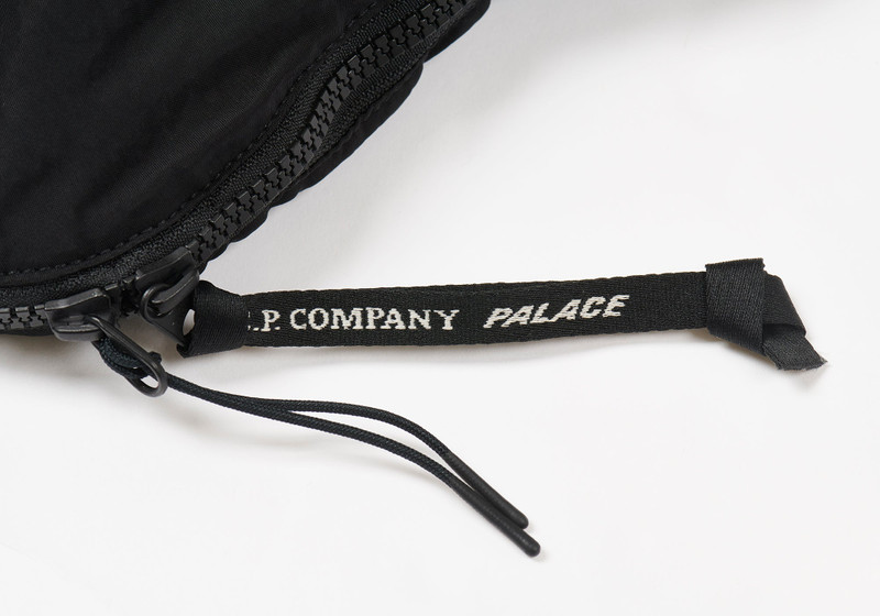 PALACE C.P. COMPANY BAG BLACK 6