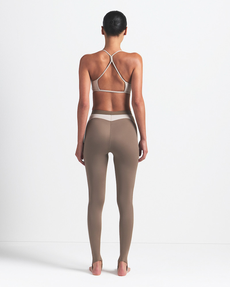 NikeSKIMS Shine Women's High-Waisted 26" Stirrup Leggings with Drawcord 5