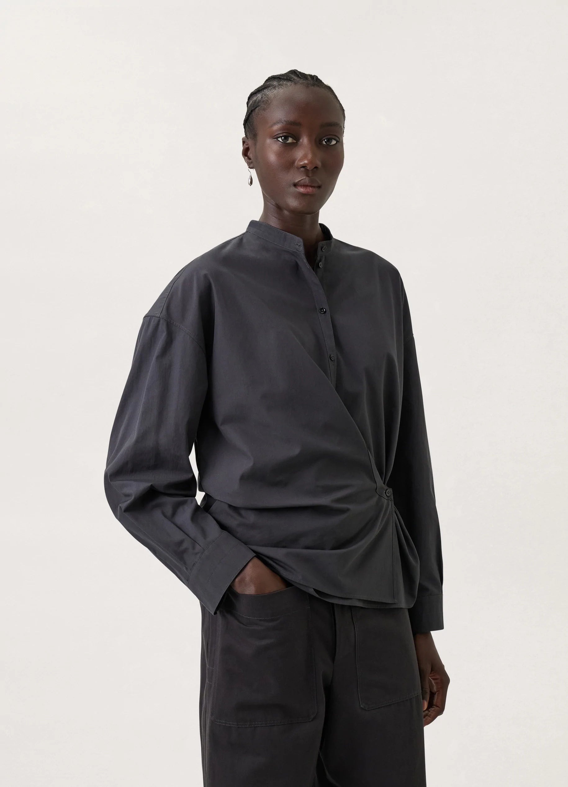 Lemaire OFFICER COLLAR TWISTED SHIRT COTTON POPLIN | REVERSIBLE