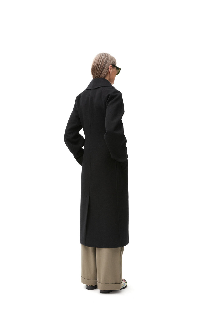Double-breasted coat in wool and cashmere 5