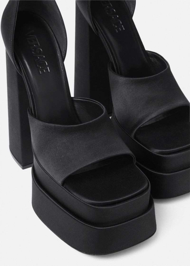 Medusa Aevitas Platform Sandals 3