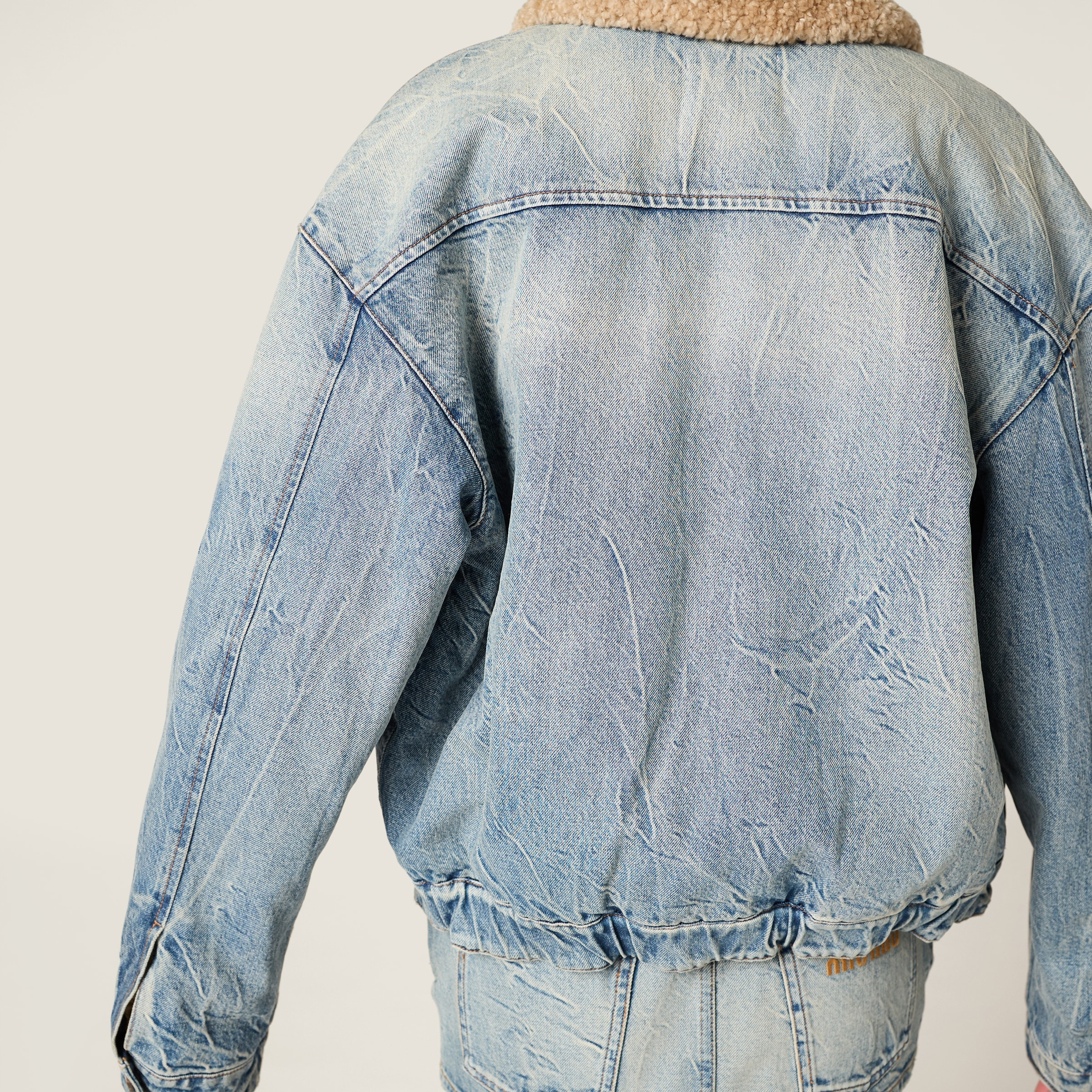 Denim and shearling trucker jacket - 6