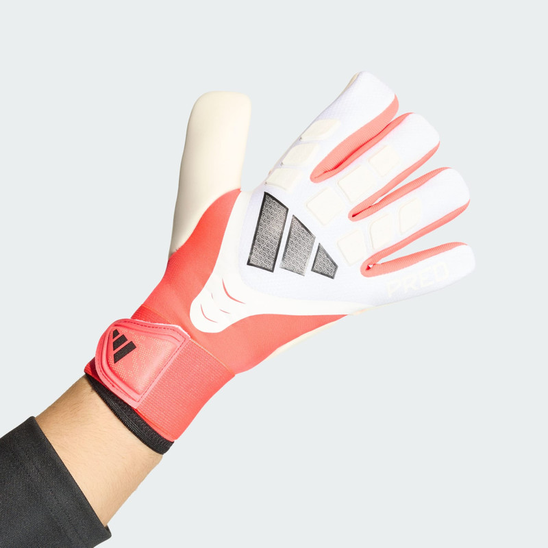 PREDATOR GOALKEEPER GLOVE COMPETITION 3