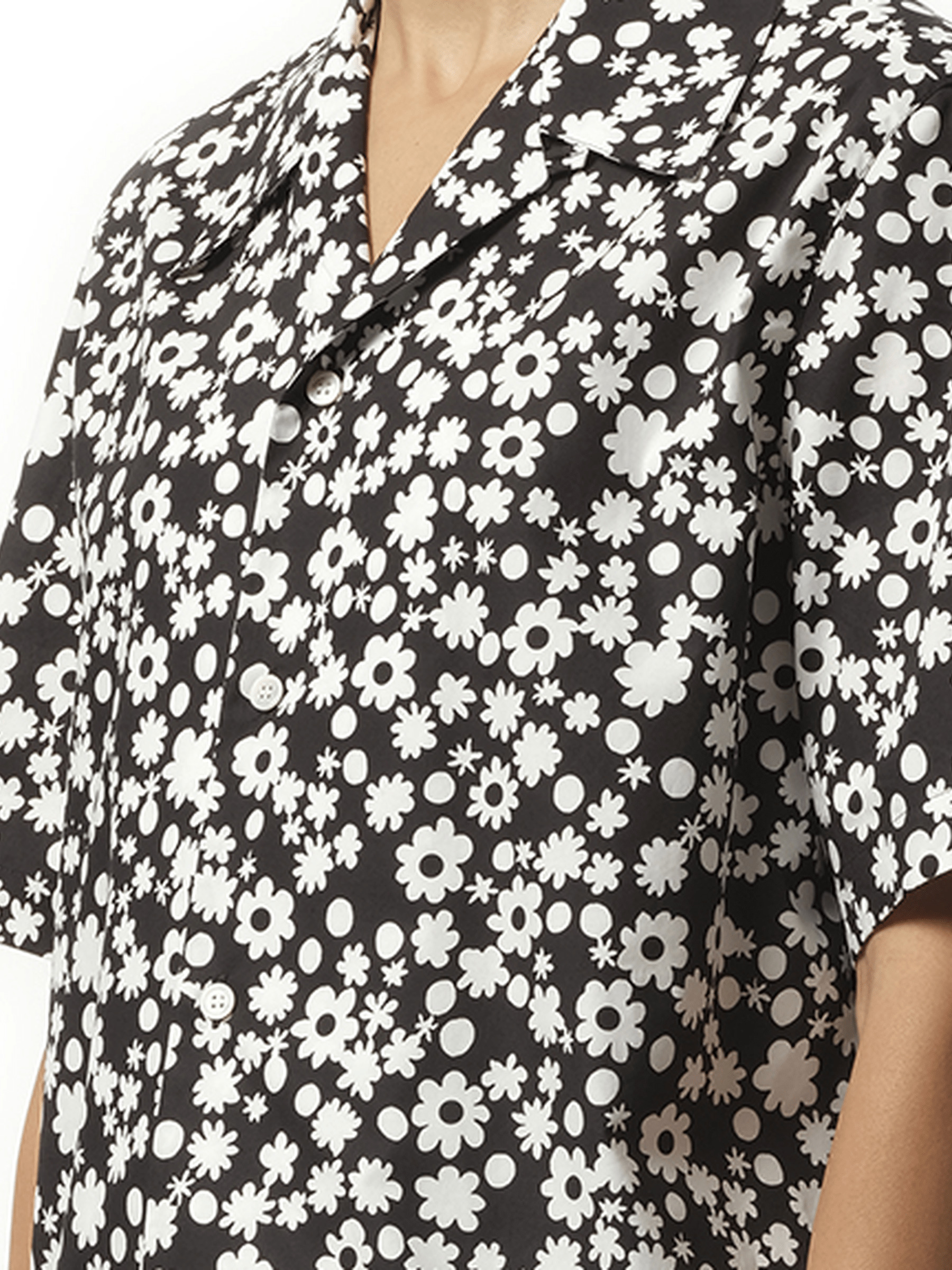 Flower Print Short Sleeve Shirt in Black - 3