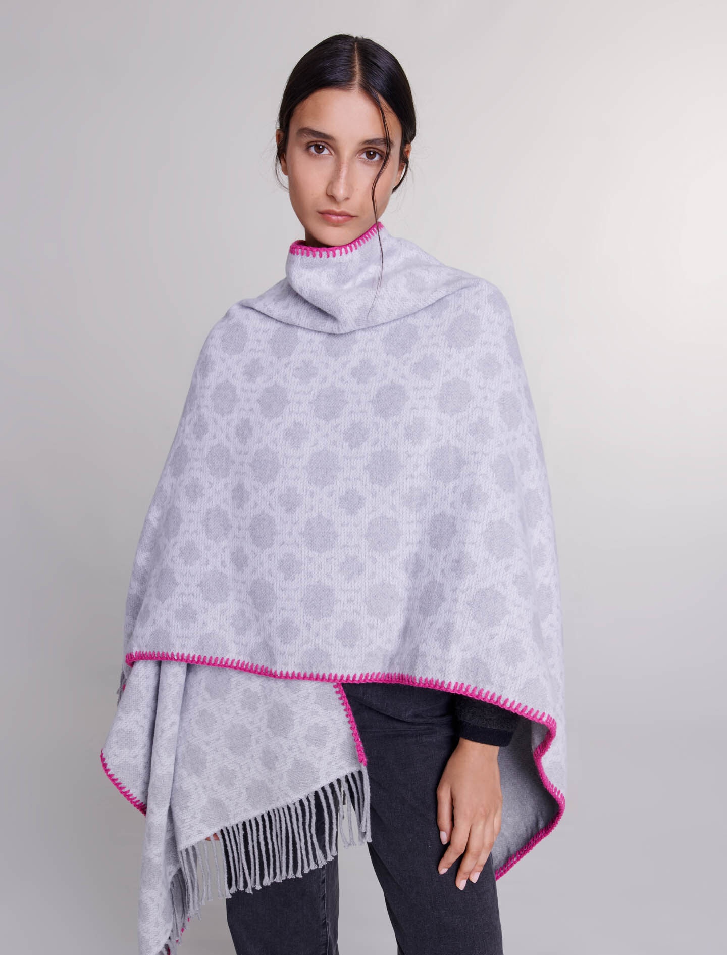 Monogram poncho - 3