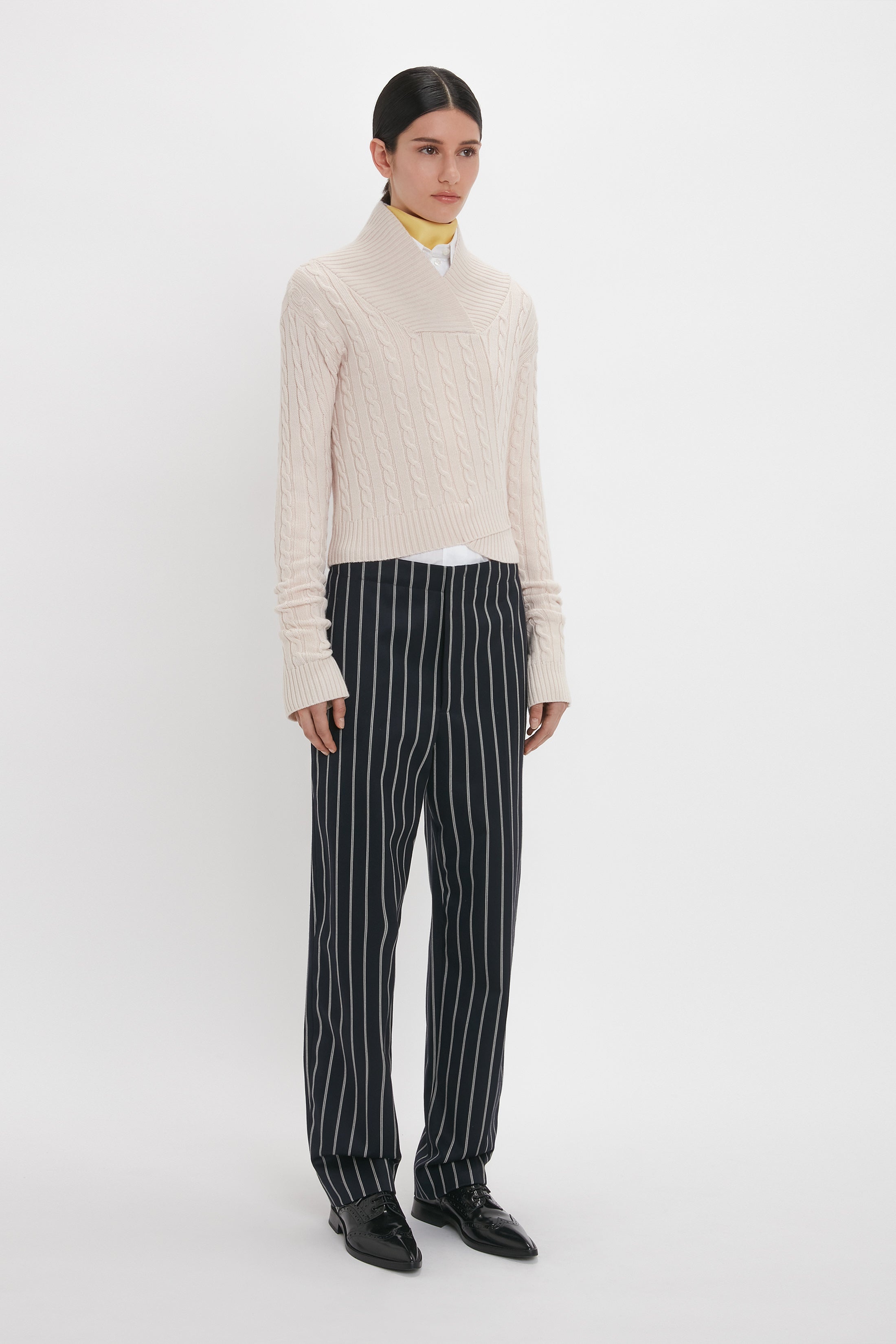 Tapered Leg Trouser In Midnight-White - 3