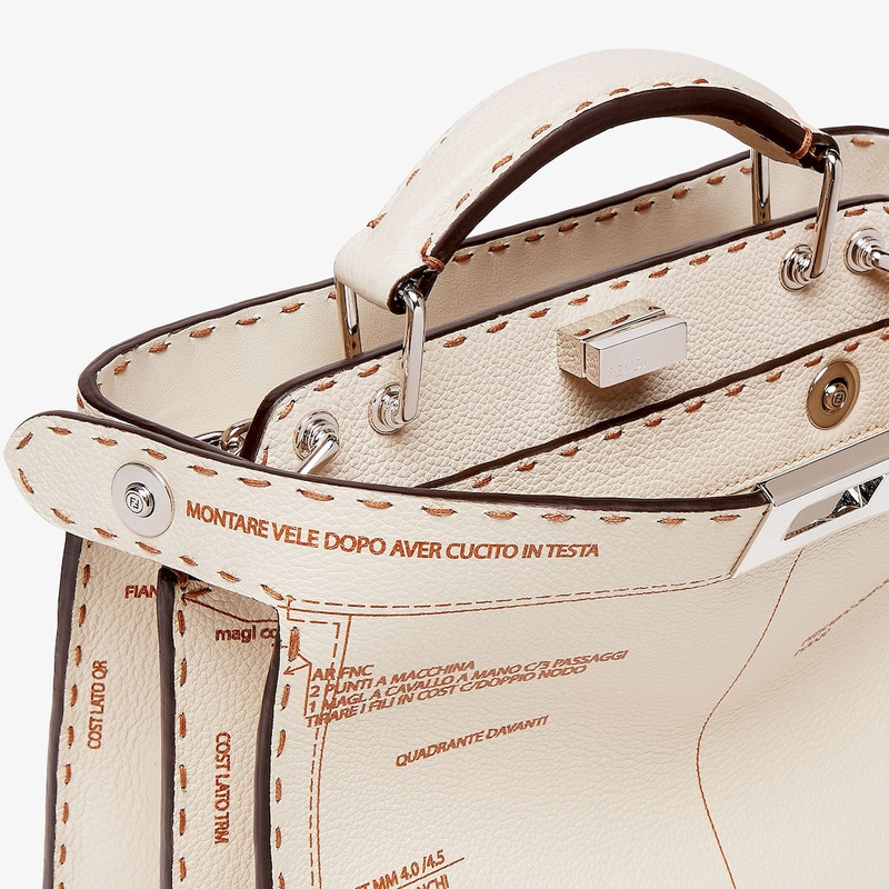 FENDI Peekaboo ISeeU Mini outlook