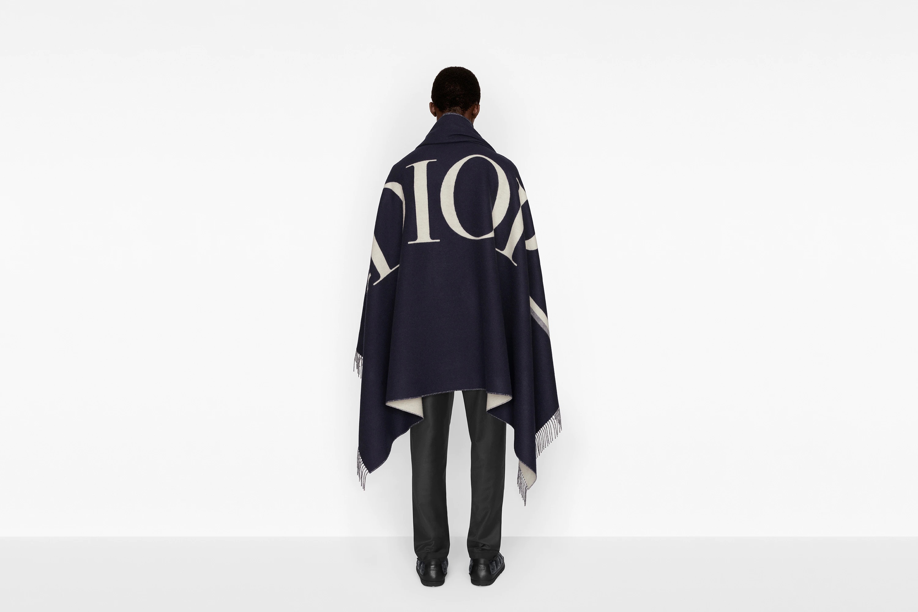Blanket with 'DIOR' Band - 7