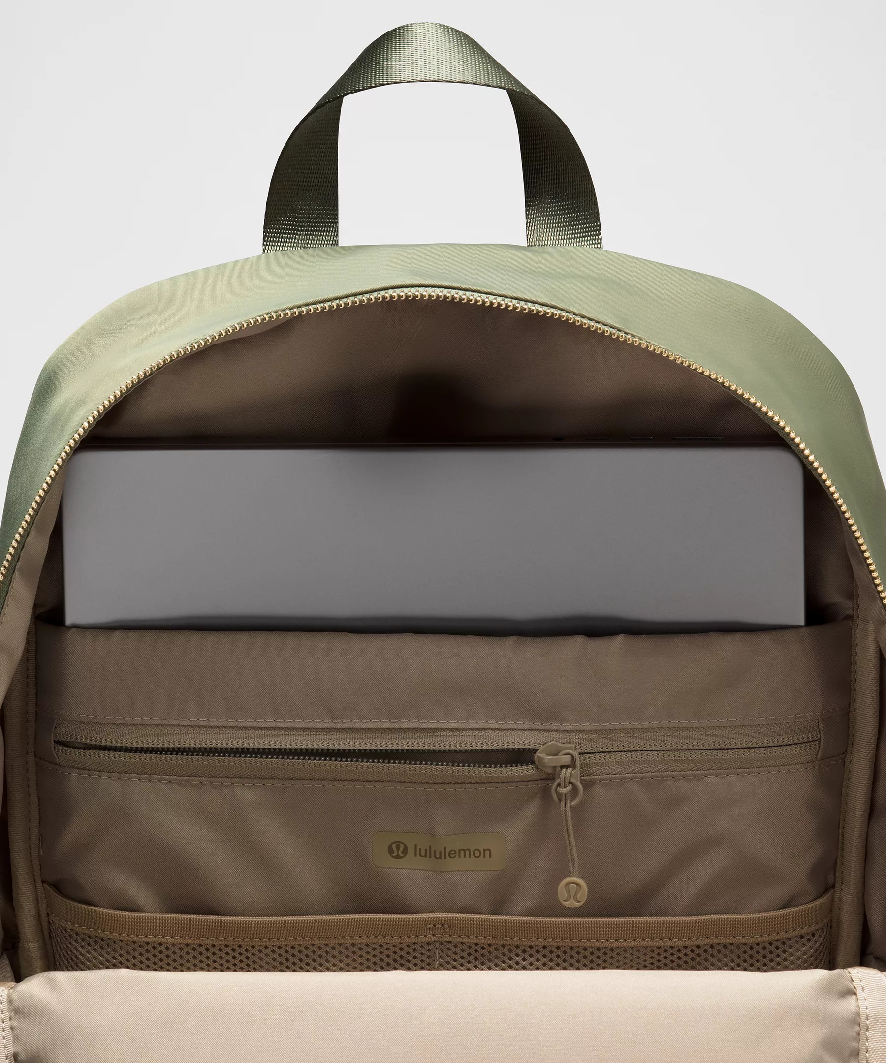 Everywhere Backpack 22L *Metal Hardware - 5