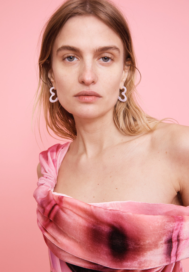 Collina Strada CRYSTAL SUPER HEART HOOP outlook