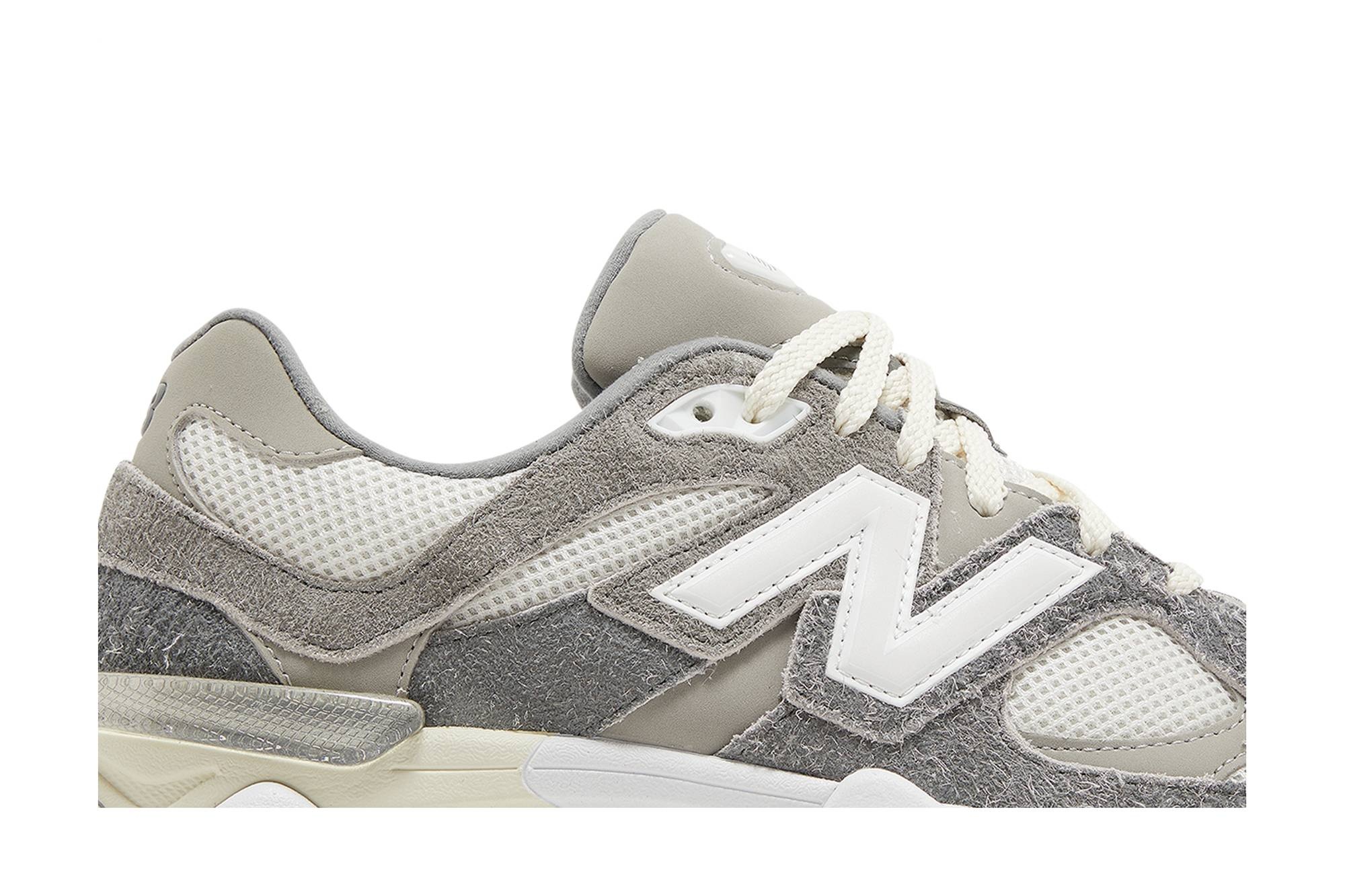 9060 'Grey White' - 2