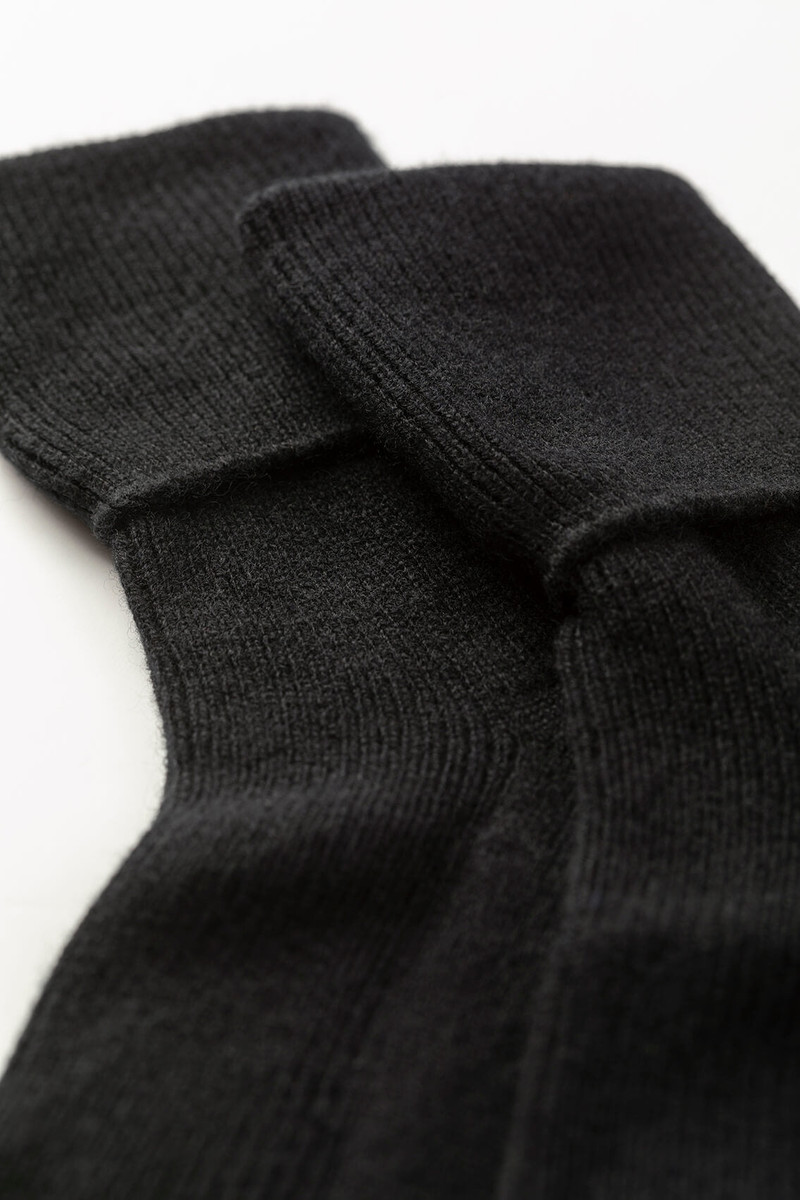 Johnstons of Elgin Women's Black Cashmere Socks outlook