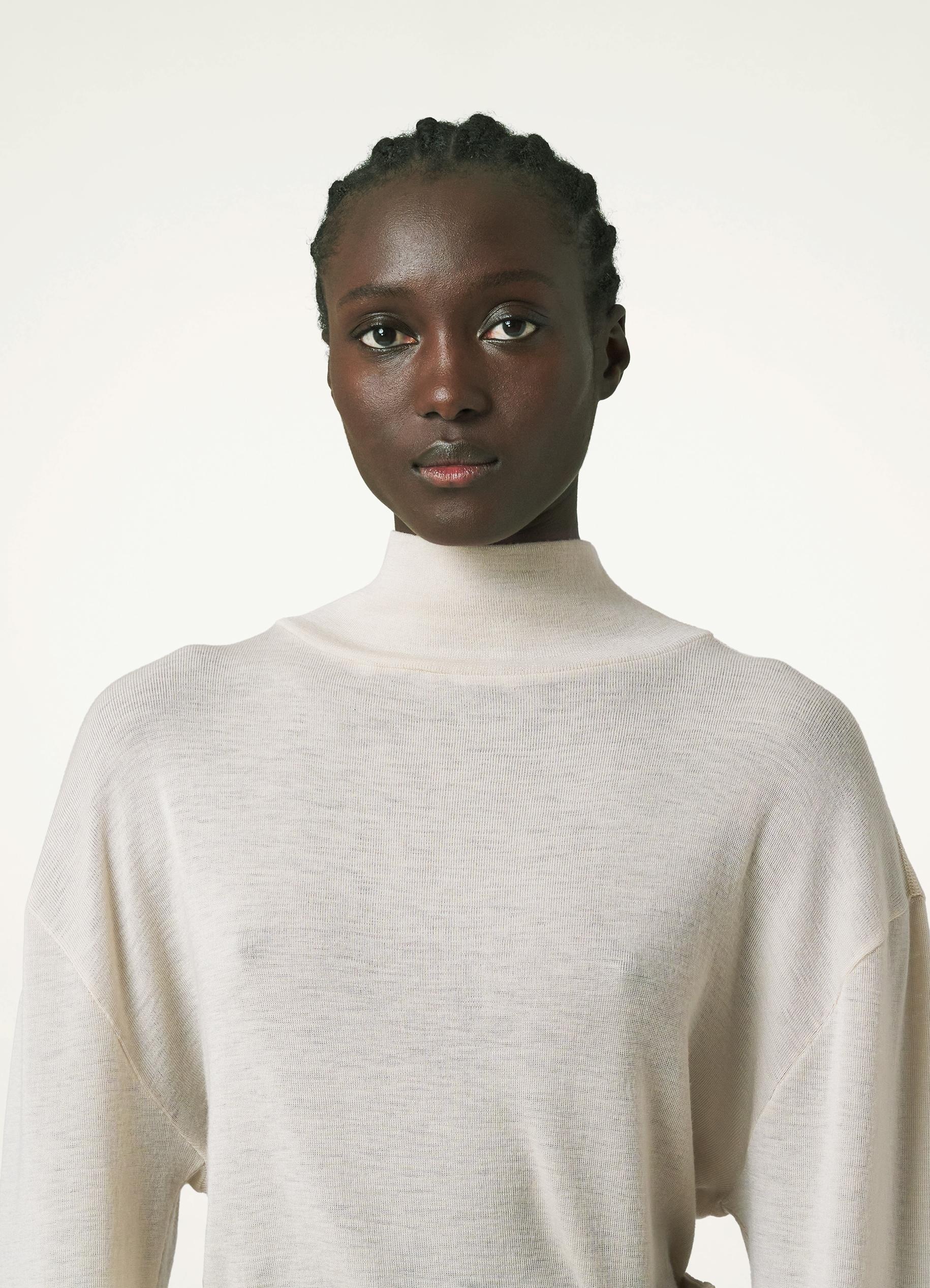 SEAMLESS TURTLENECK SWEATER - 3