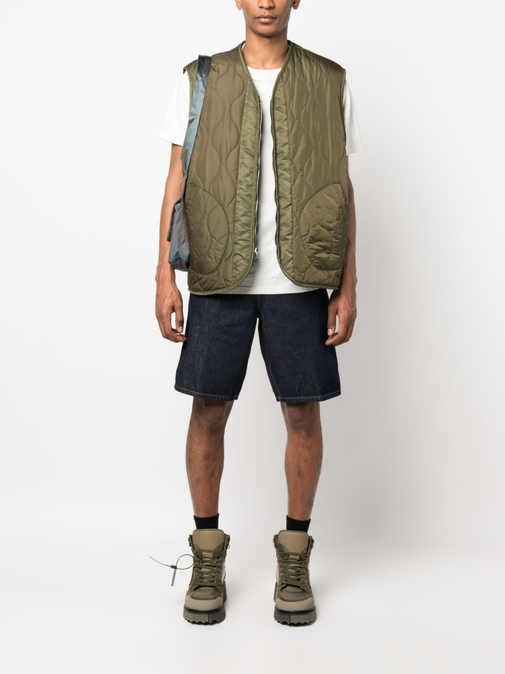 logo-patch denim cargo shorts - 2