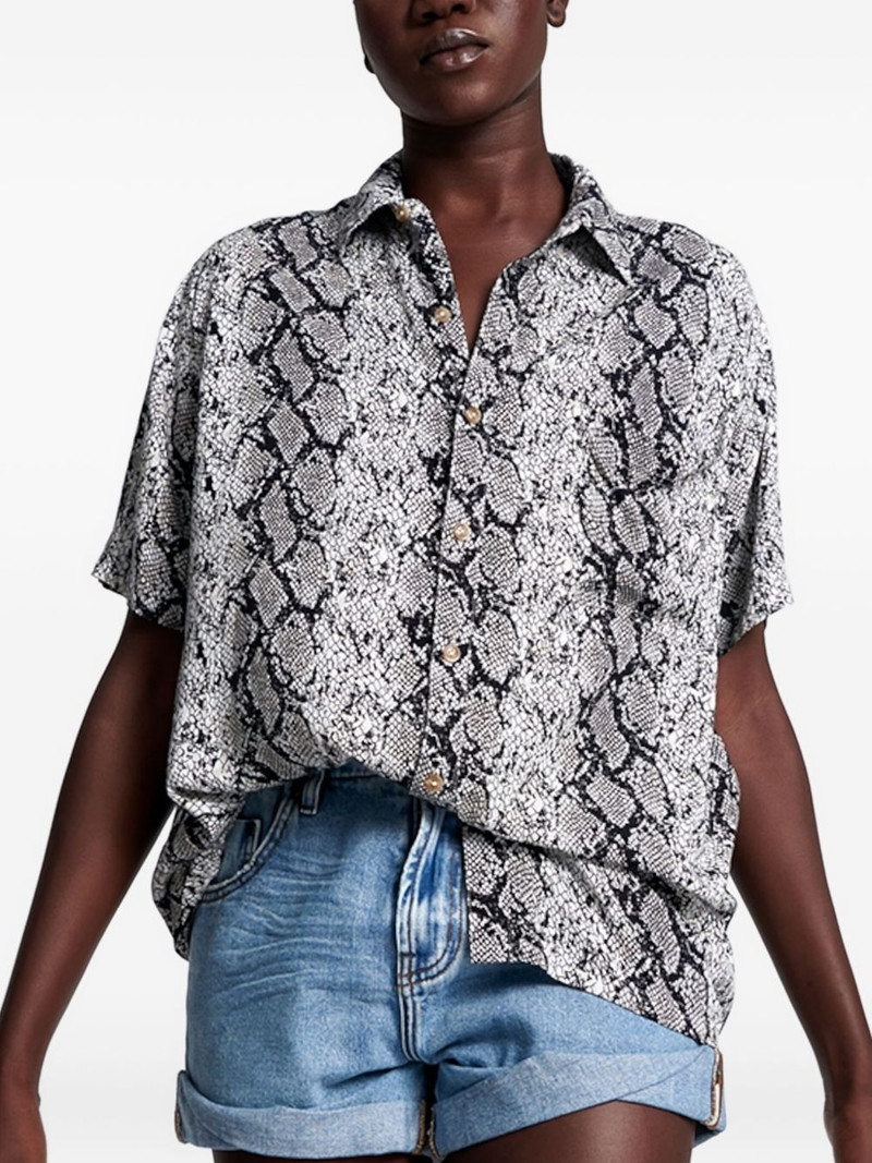 snake-print short-sleeve shirt 3