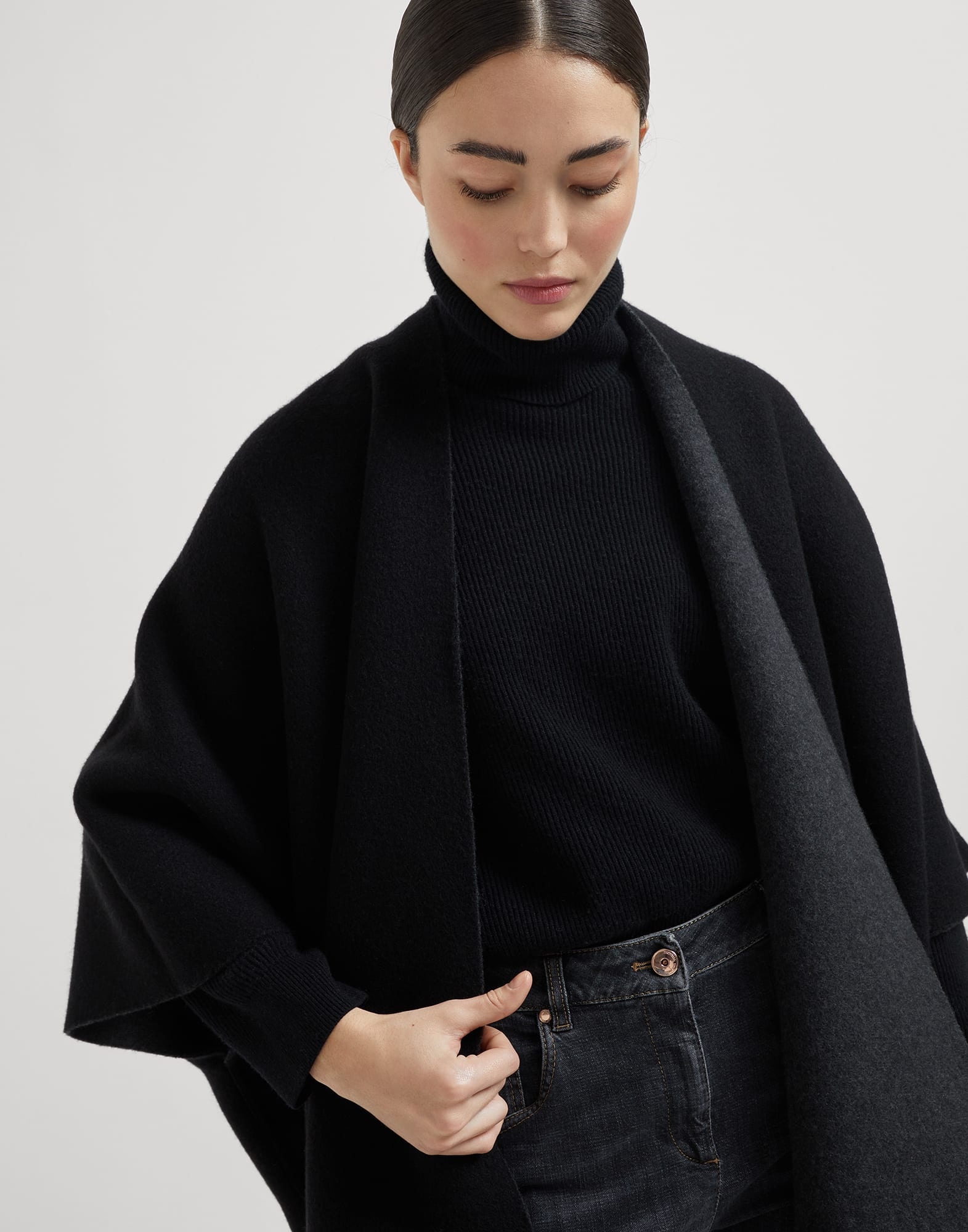 Wool and cashmere reversible double knit poncho - 3