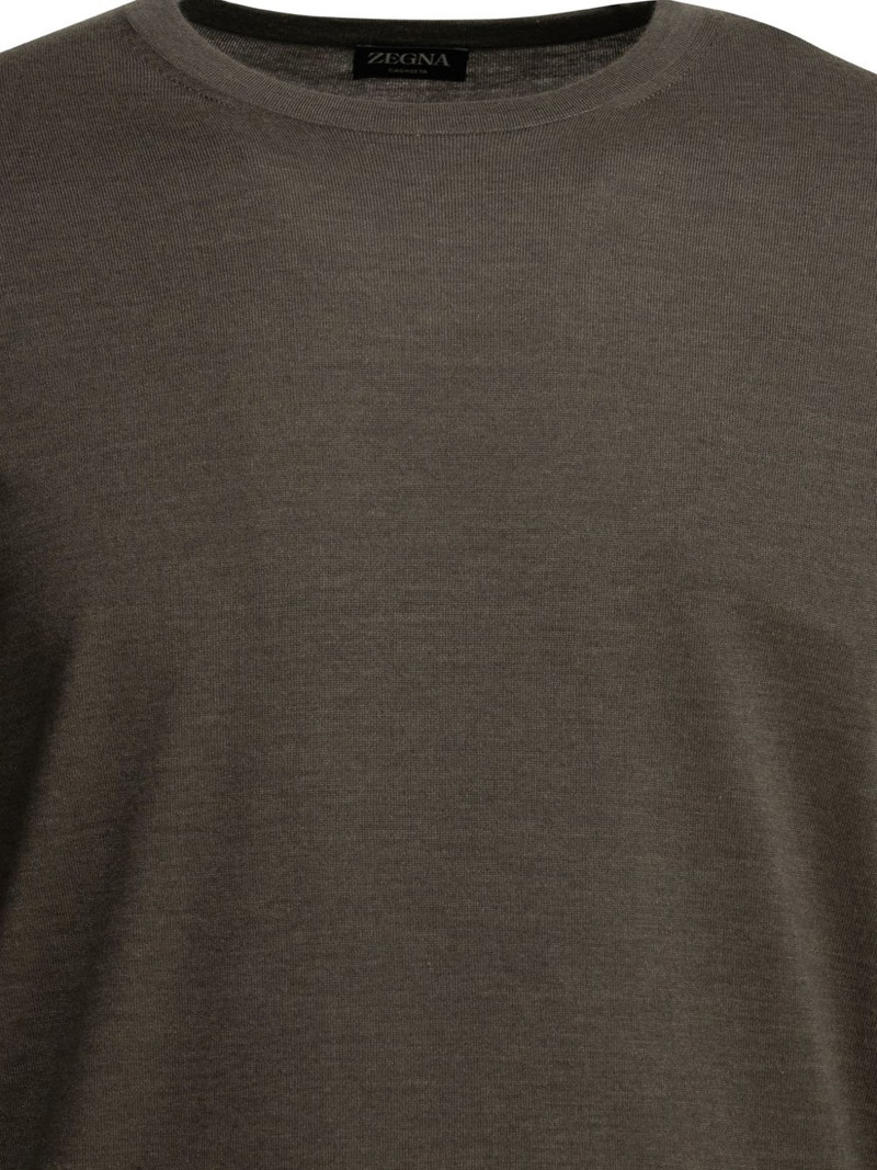 crewneck sweater 3