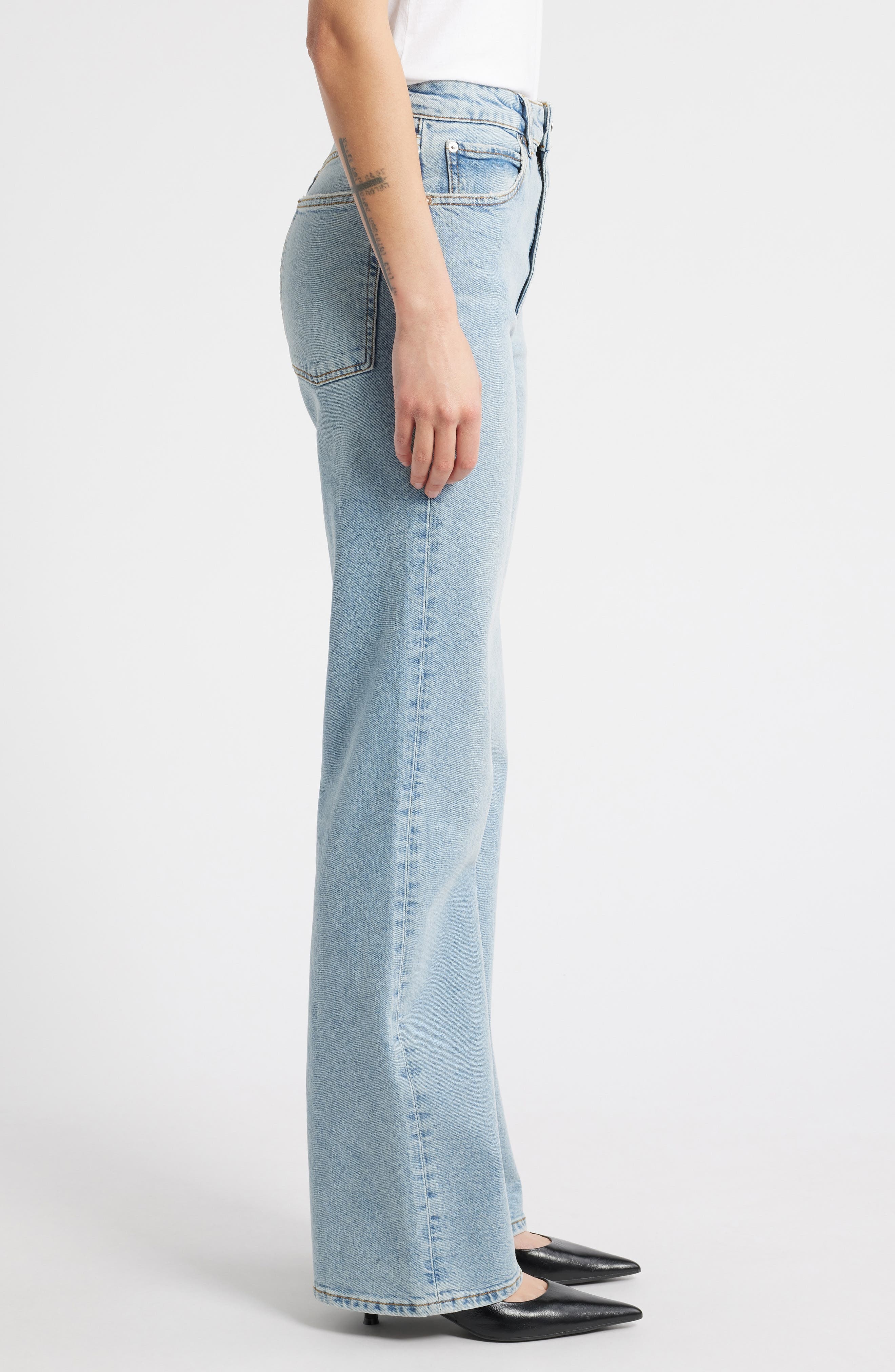 FRAME The Arrow High Waist Relaxed Bootcut Jeans in Dolly at Nordstrom - 3