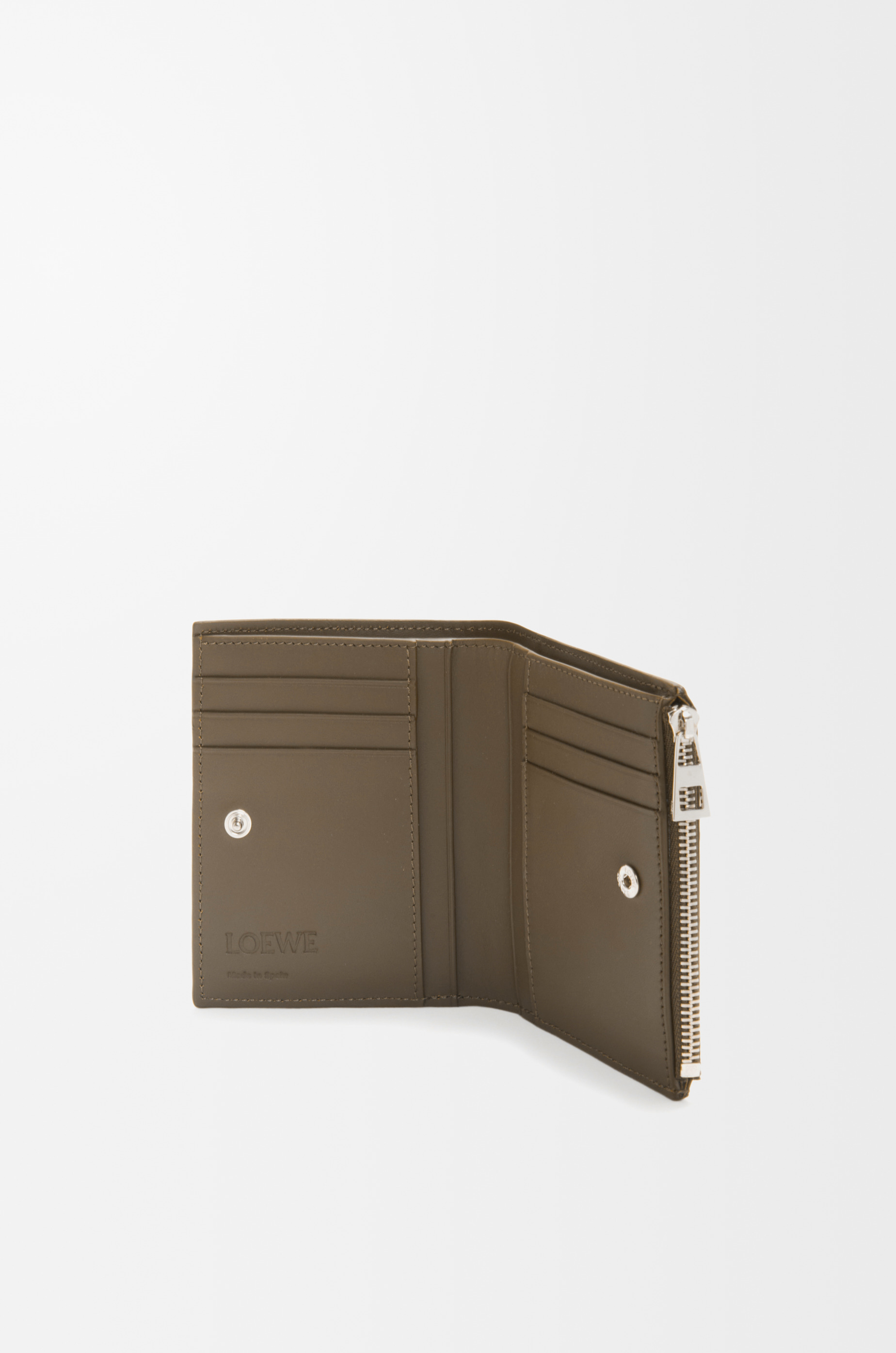 Slim compact wallet in shiny calfskin - 3