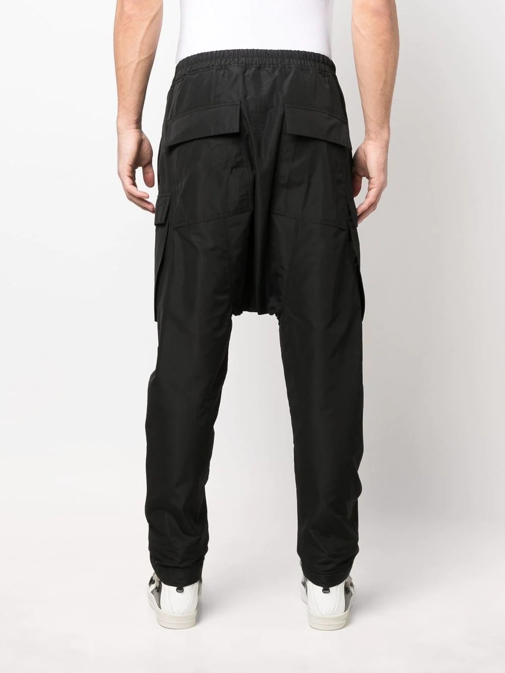 patch-pocket drop-crotch trousers - 4