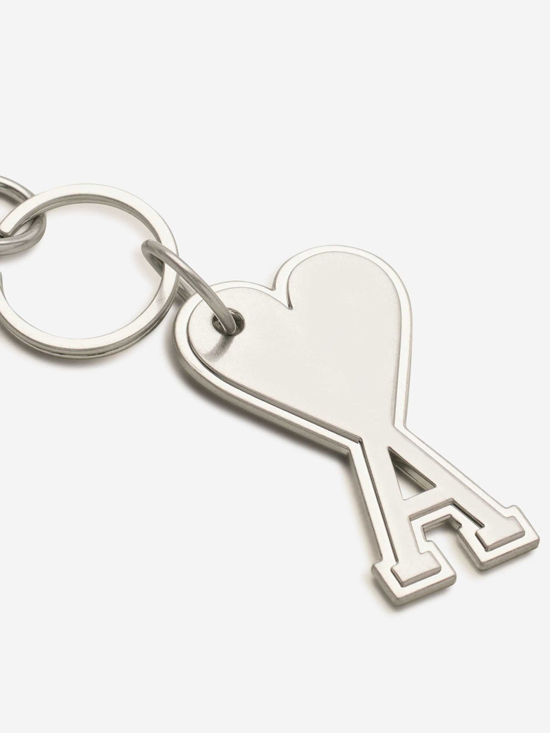 AMI Paris HEART MOTIF KEYCHAIN outlook