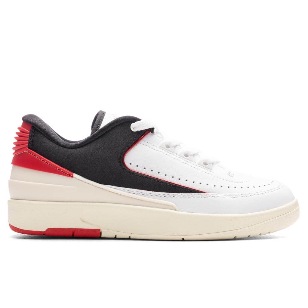 WOMEN'S AIR JORDAN 2 RETRO LOW - WHITE/UNIVERSITY RED/COCONUT MILK - 1