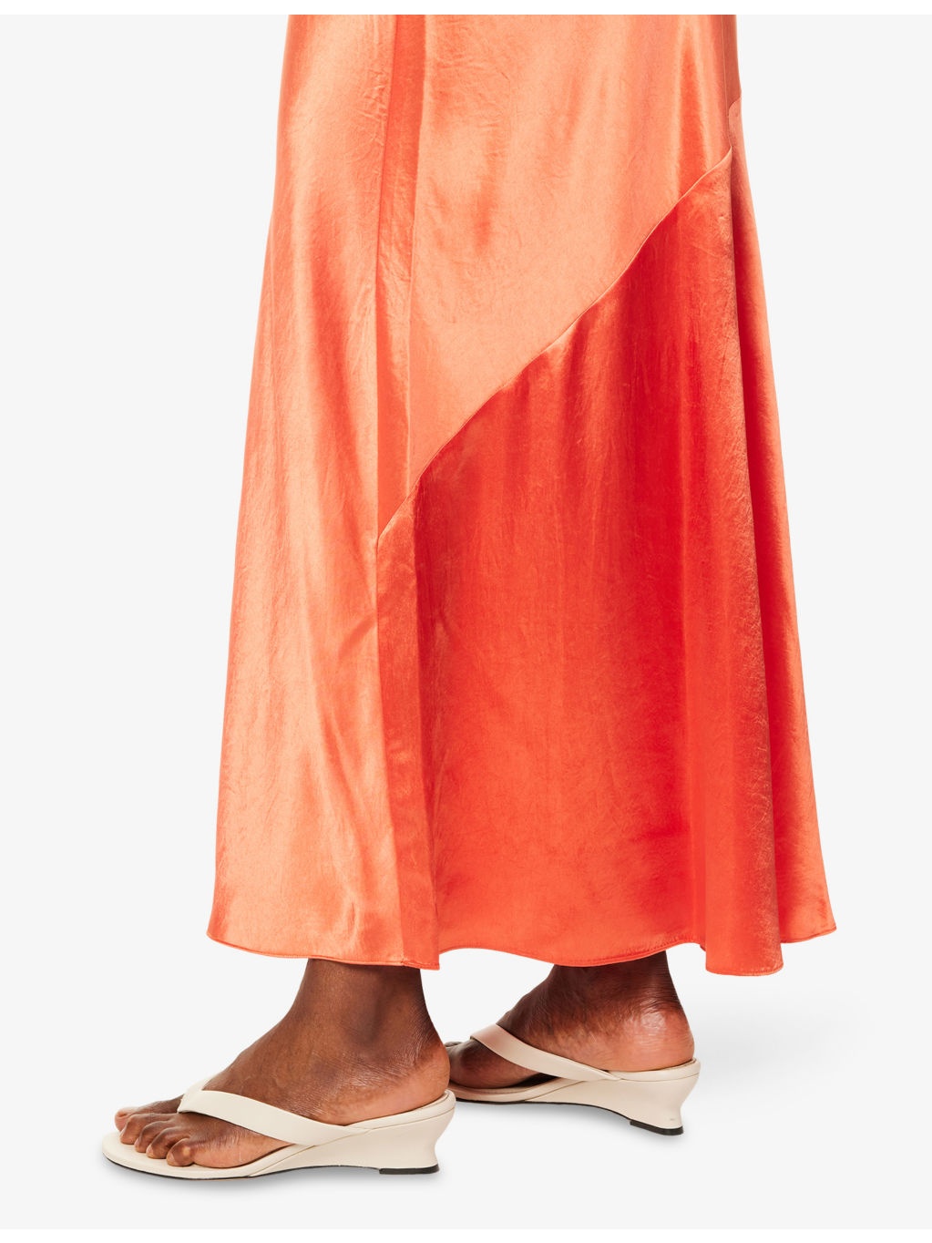 Flared-hem crinkle-texture satin midi skirt - 5