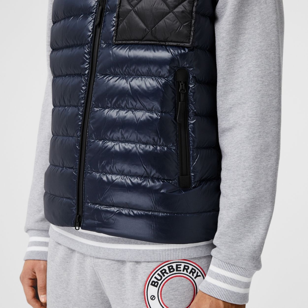 Diamond Quilted Panel Hooded Puffer Gilet - 5