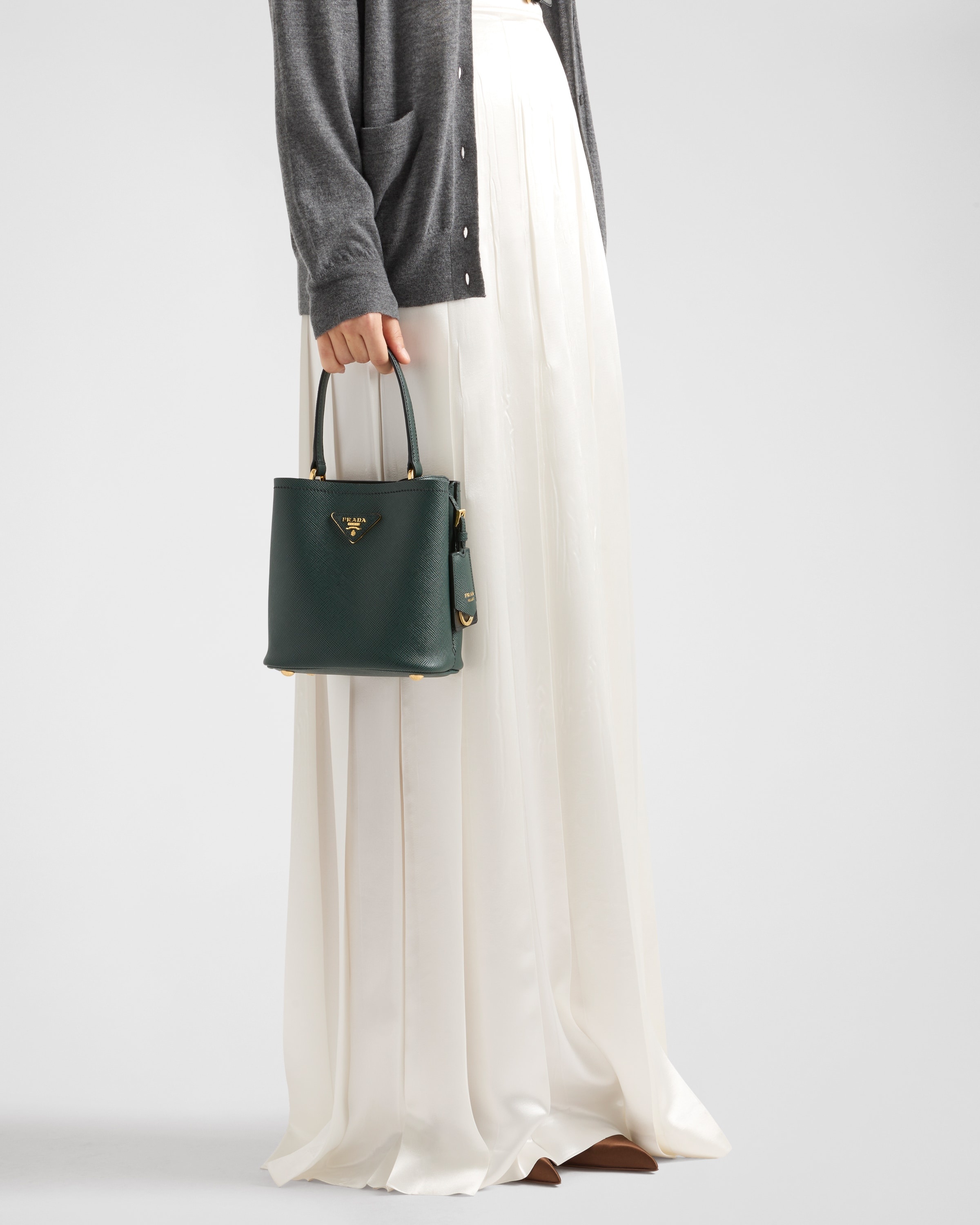 Long pleated satin skirt - 4