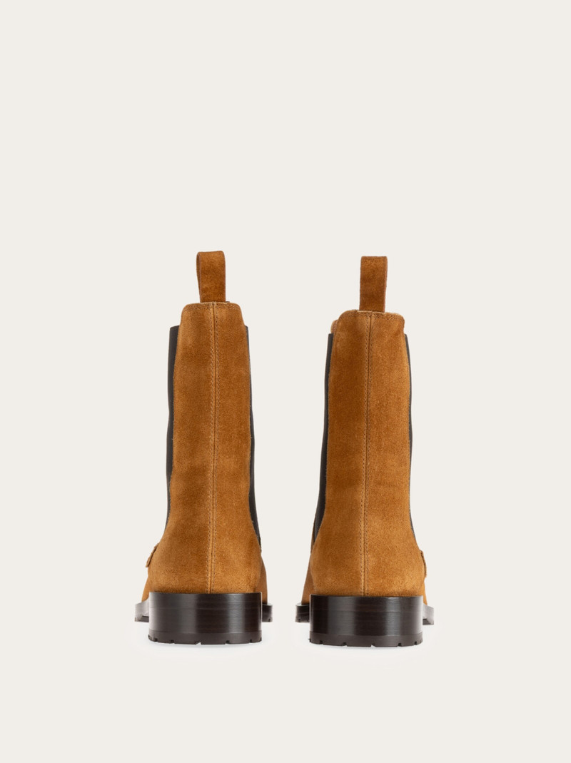 Chelsea boot 4