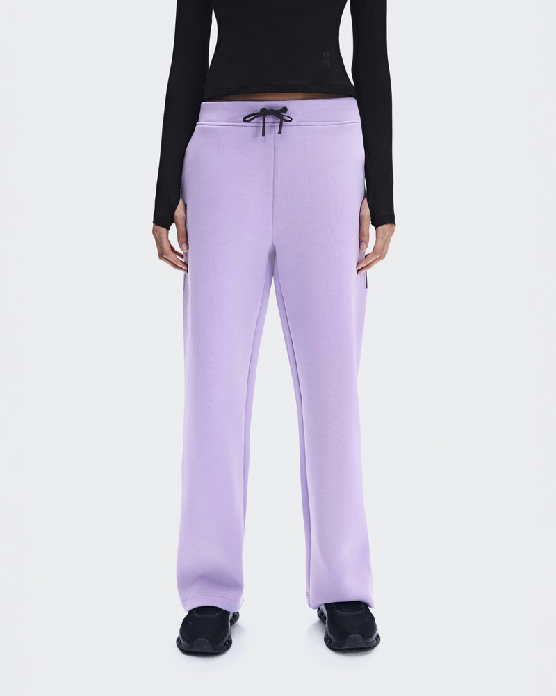 On Focus Tech Sweatpants outlook