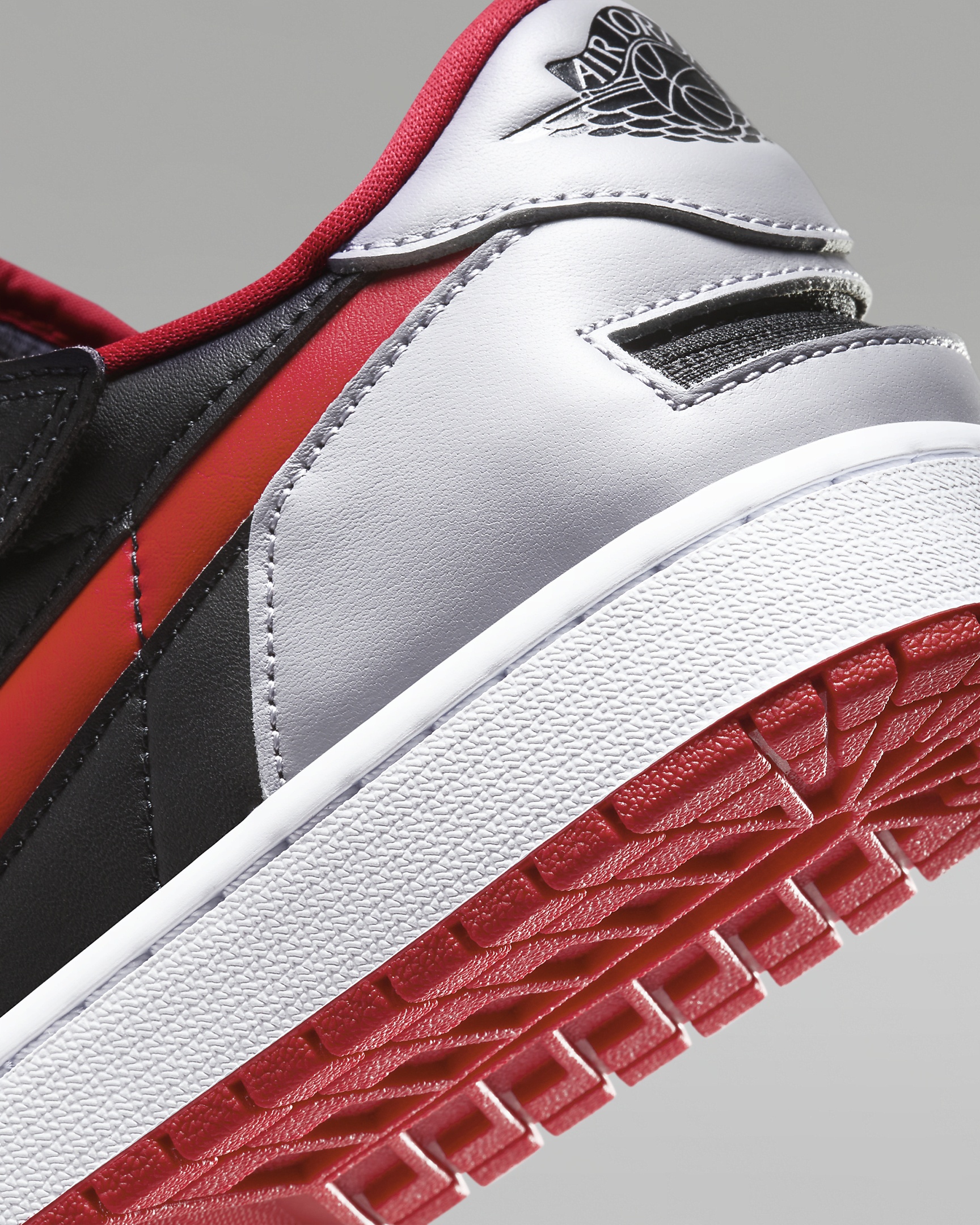 Jordan Air Jordan 1 Low FlyEase Men's Easy On/Off Shoes