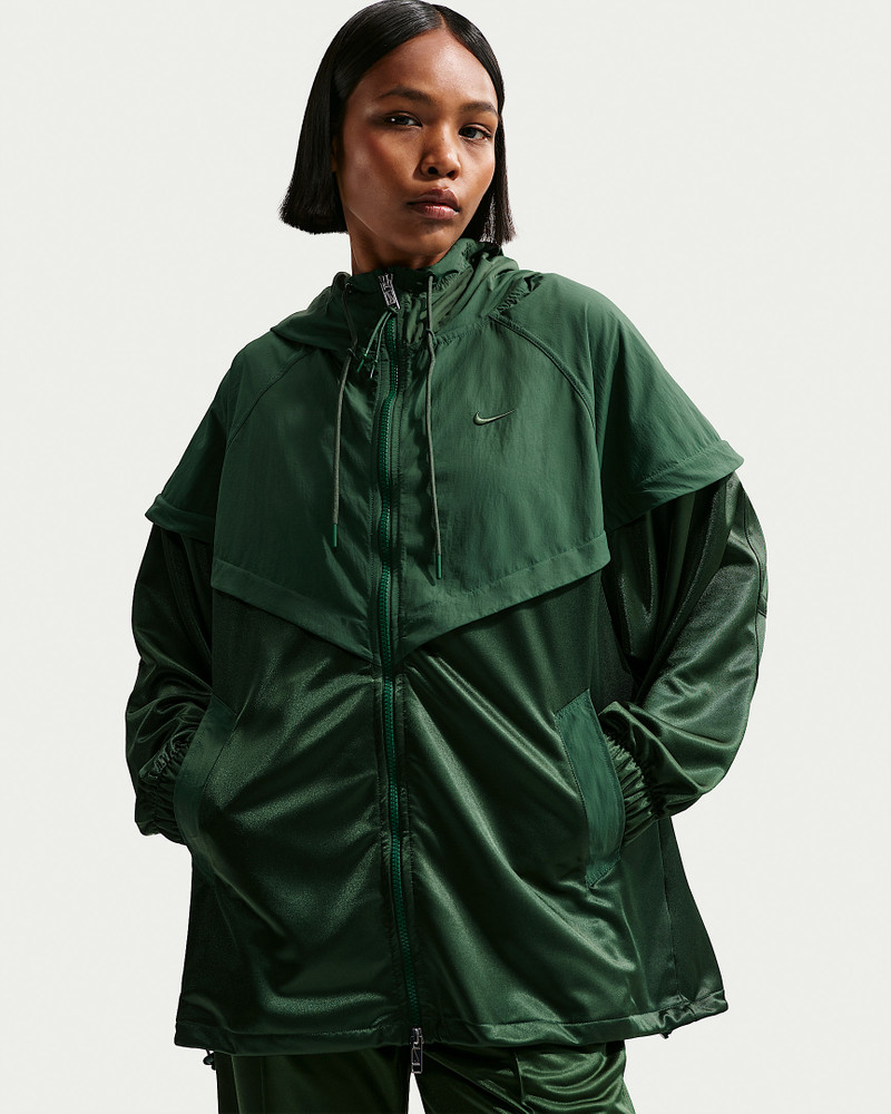 Nike Sportswear Women's Oversized Windrunner Jacket 1