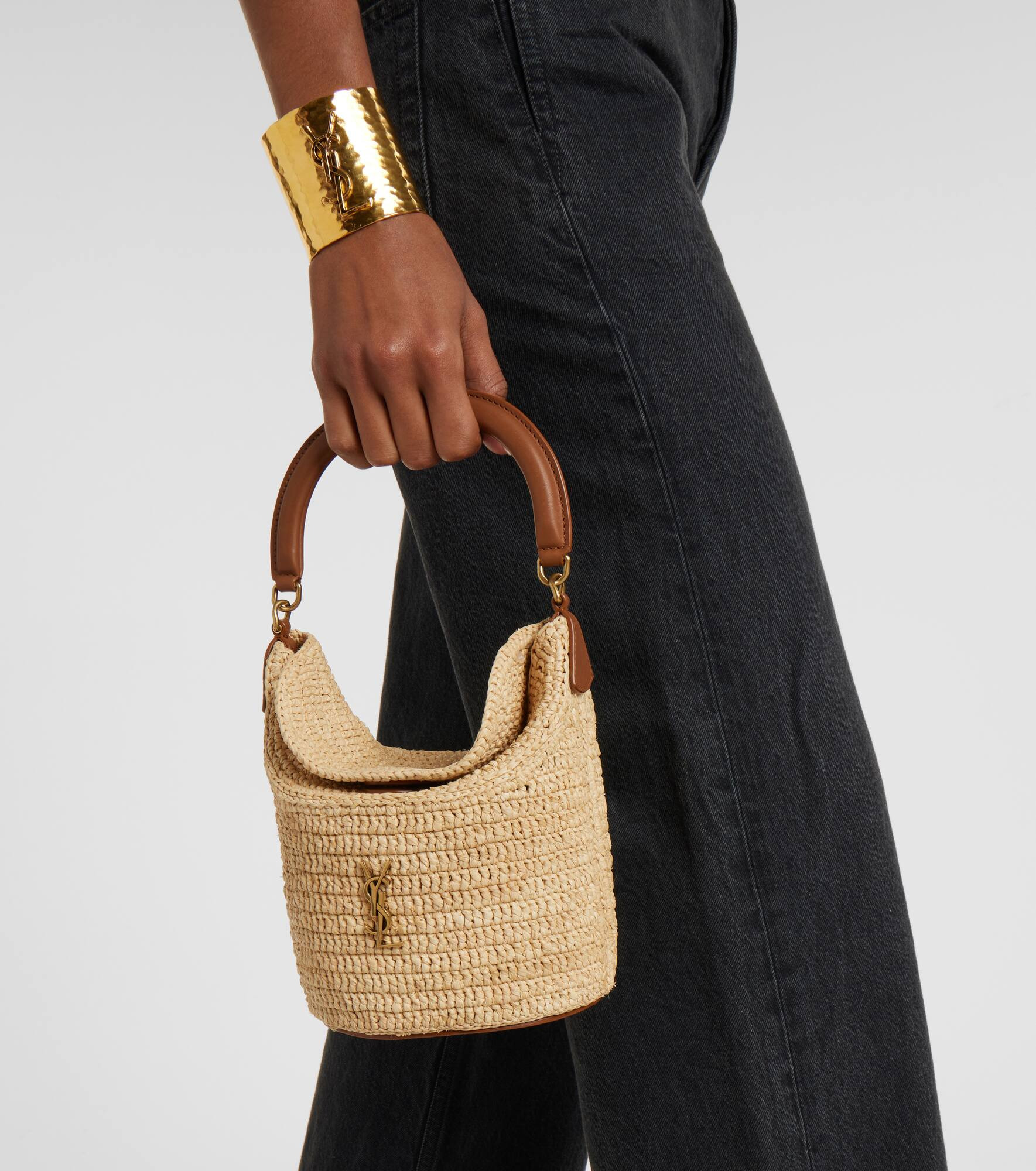 Gaby leather-trimmed raffia bucket bag - 2