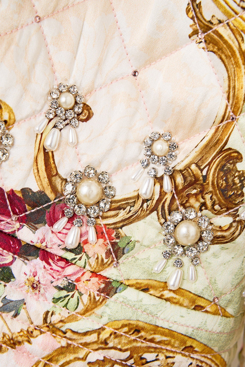 LAYER WITH TIE BELT AND FEATHERS 7