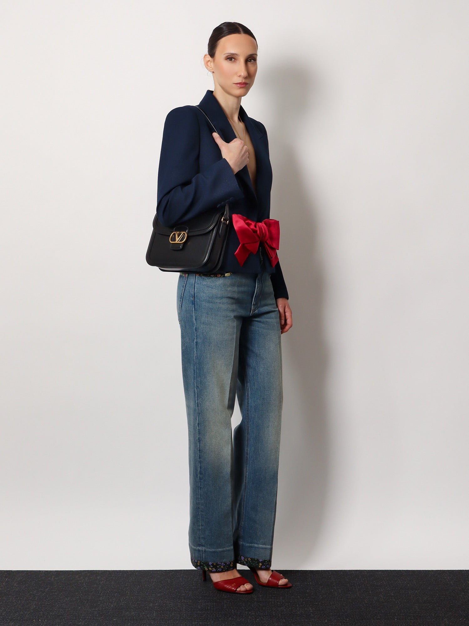 Valentino Garavani Valentino Garavani 9To5 Leather Shoulder Bag - 2