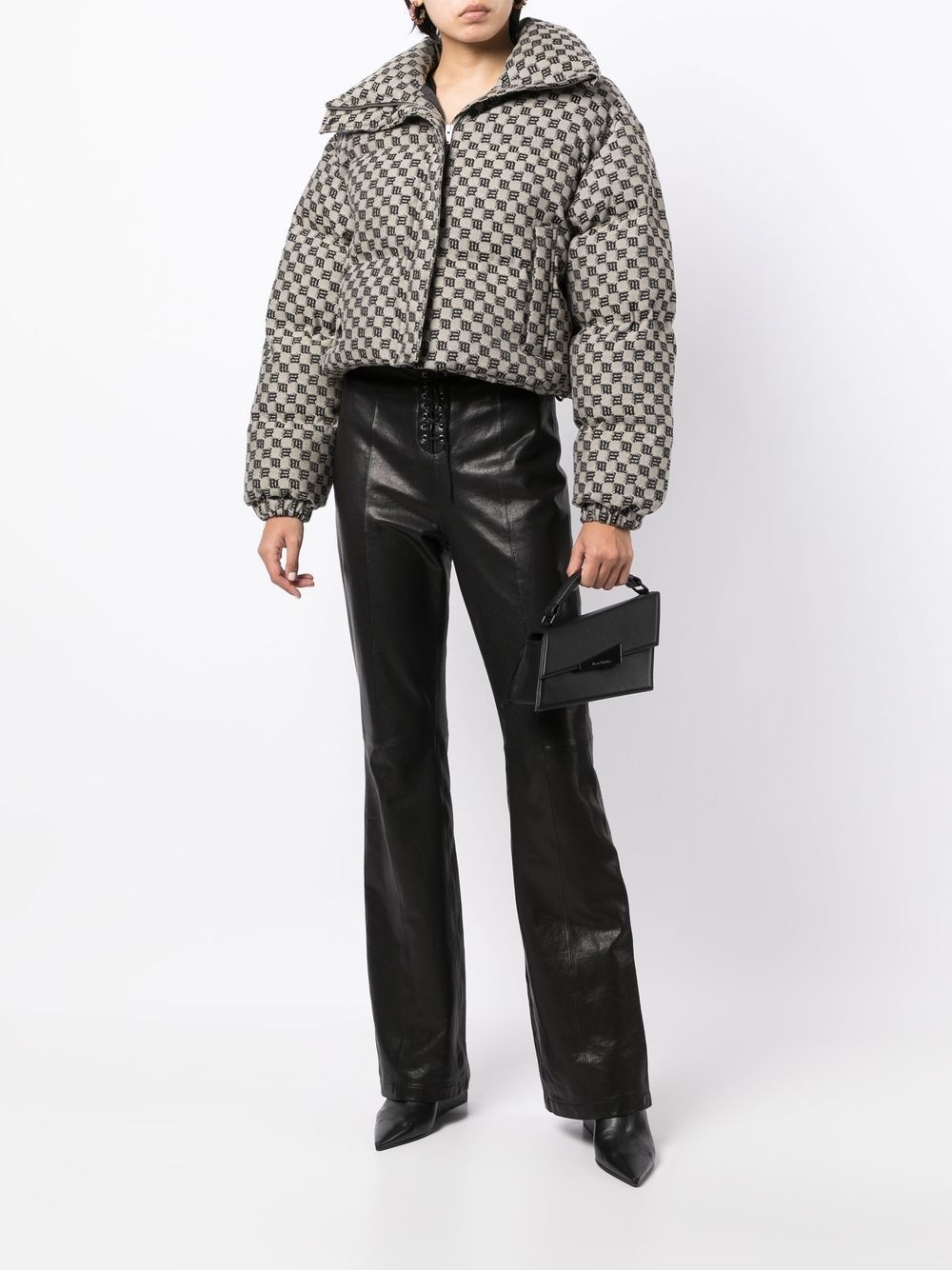 monogram-print cropped puffer jacket - 2