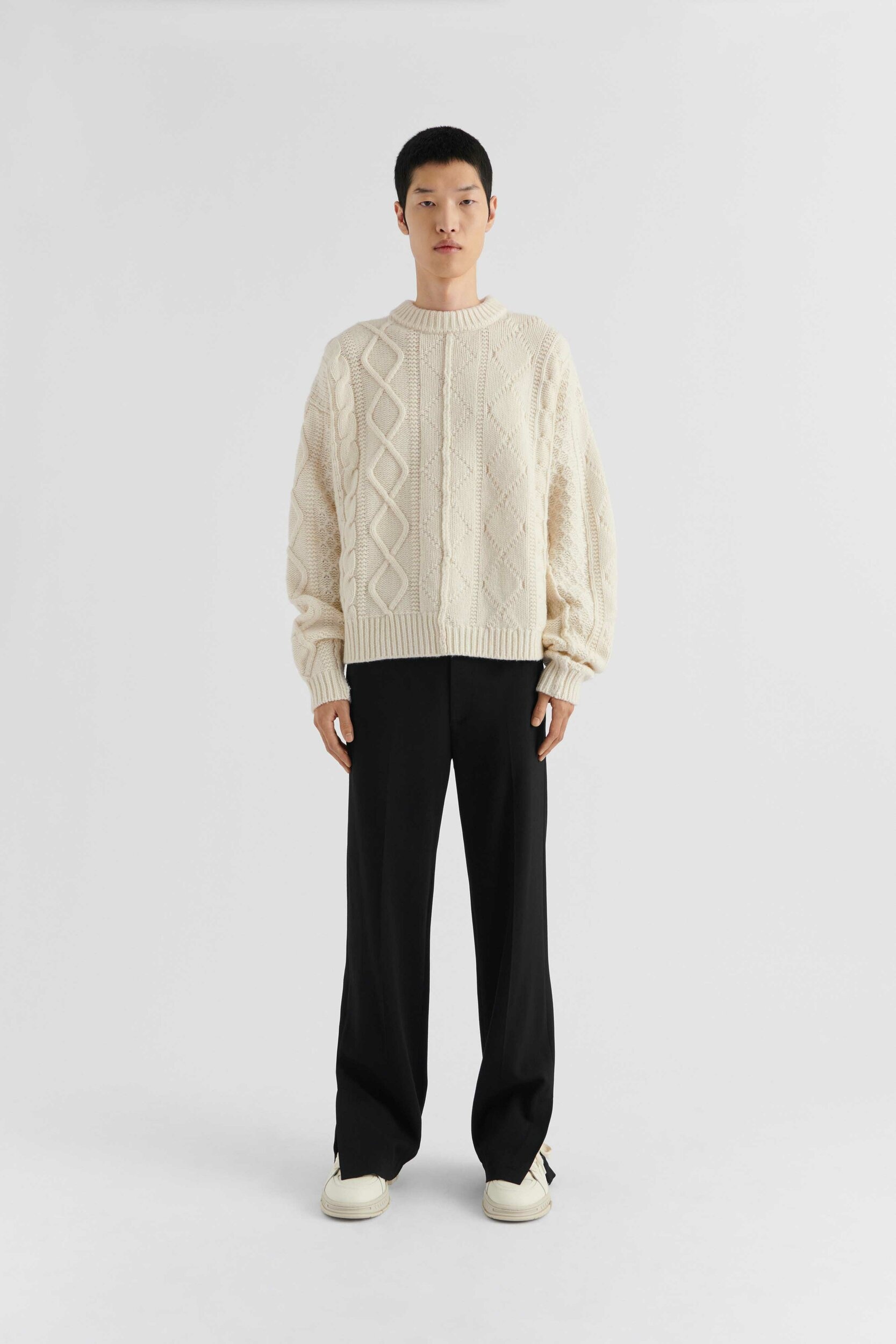 Noble Sweater - 4