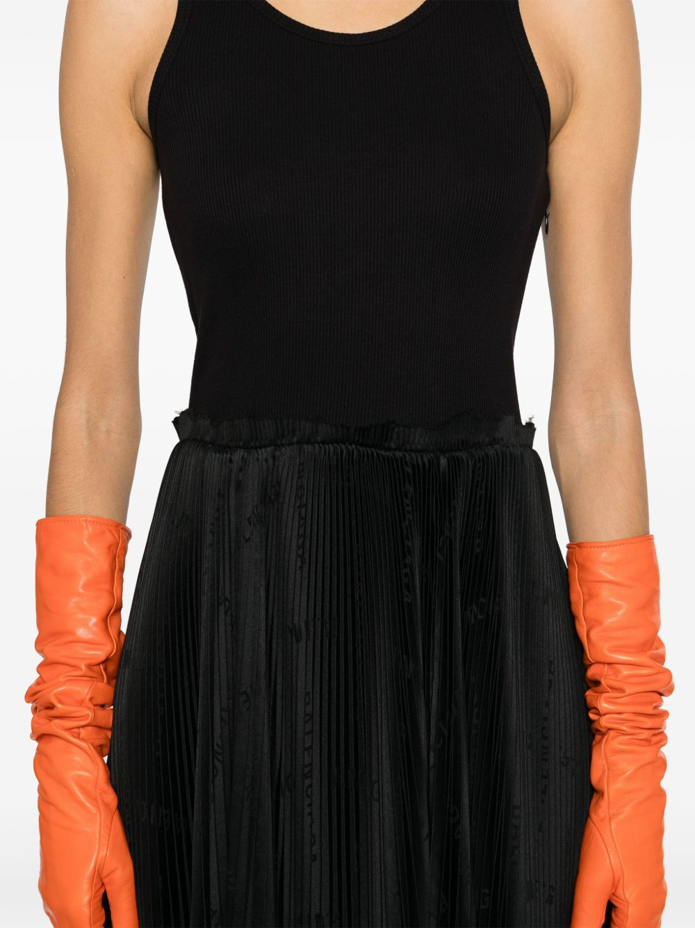 scoop-neck pleated midi dress - 5