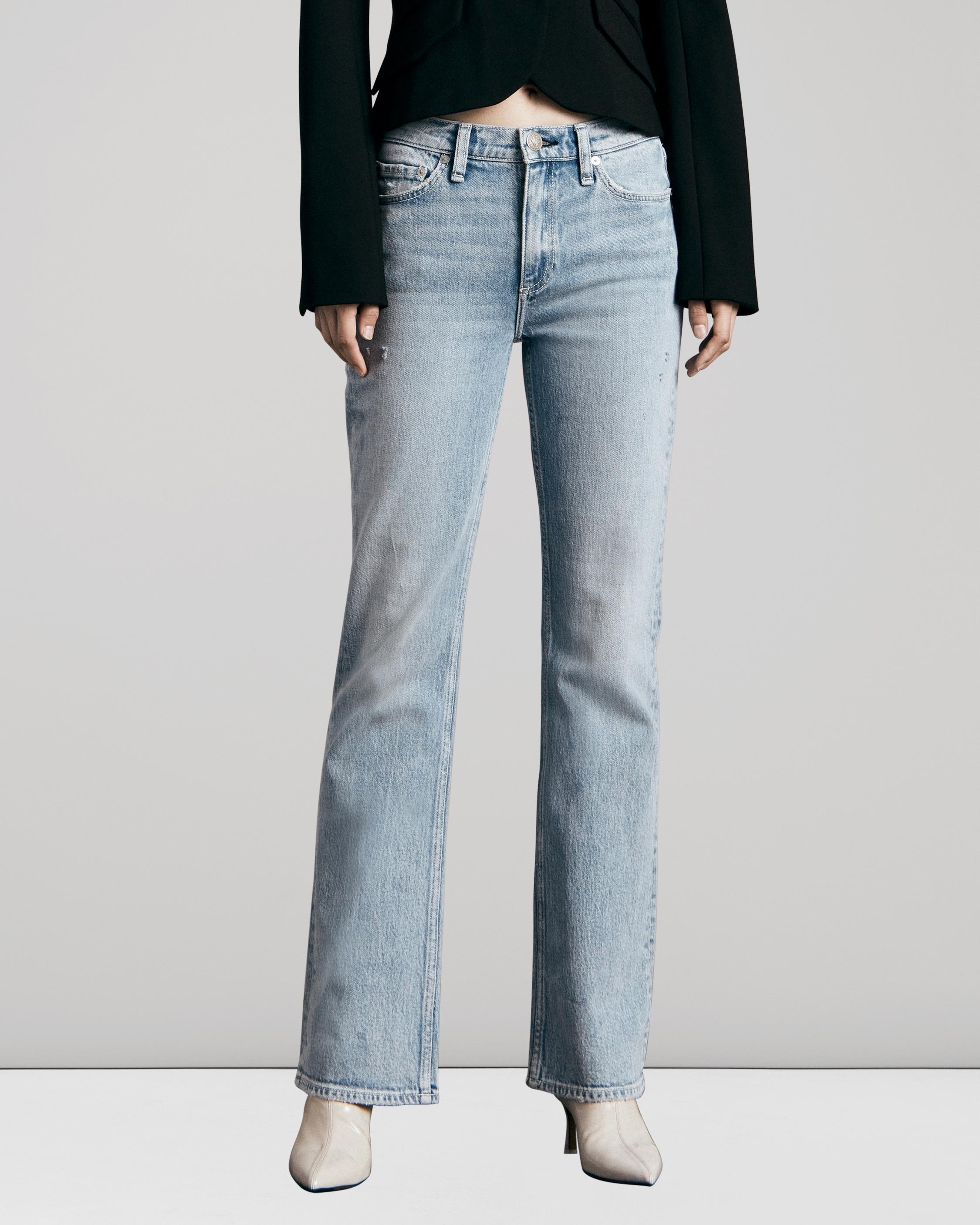 Peyton Bootcut - Malvern
Mid-Rise Comfort Stretch Jean - 3