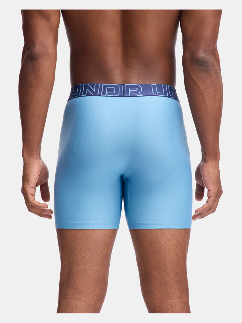 Under Armour UA Performance Tech™ outlook