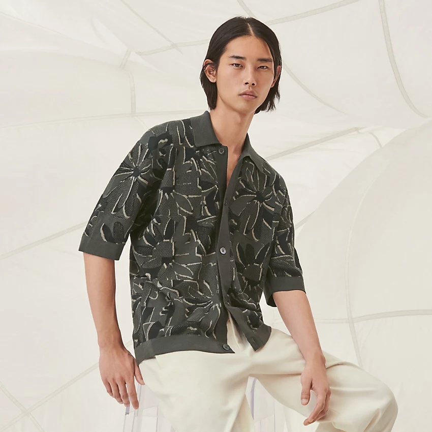 Boxy fit shirt with capri collar - 1