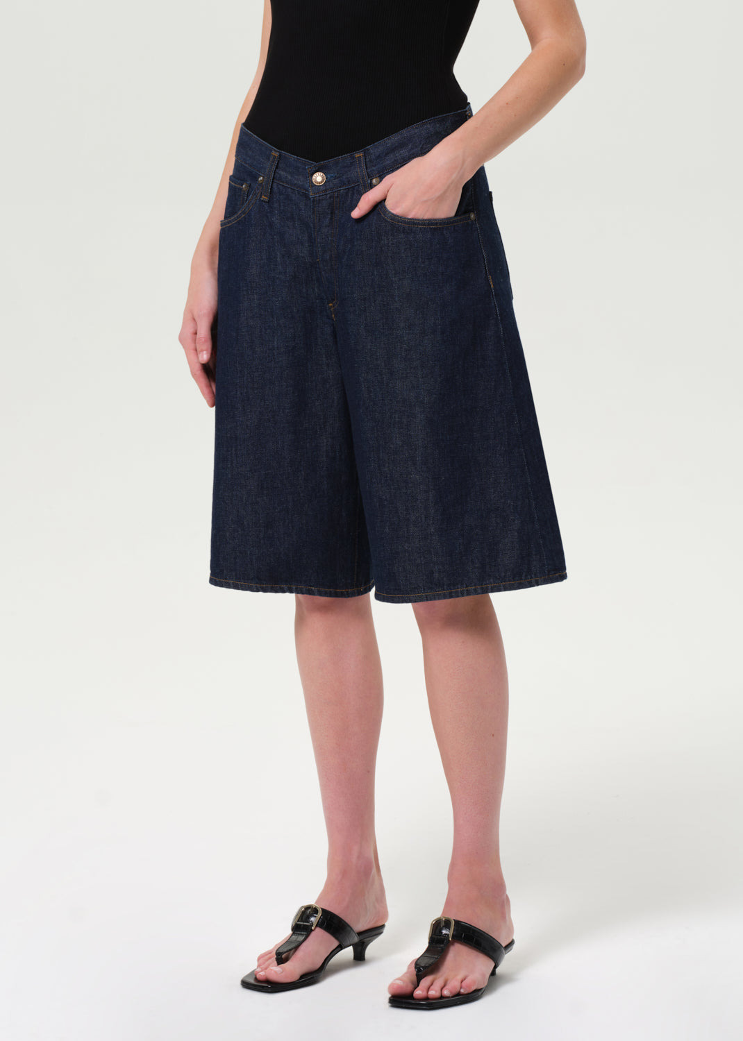 BAGGY V-SHORT IN PURE - 5
