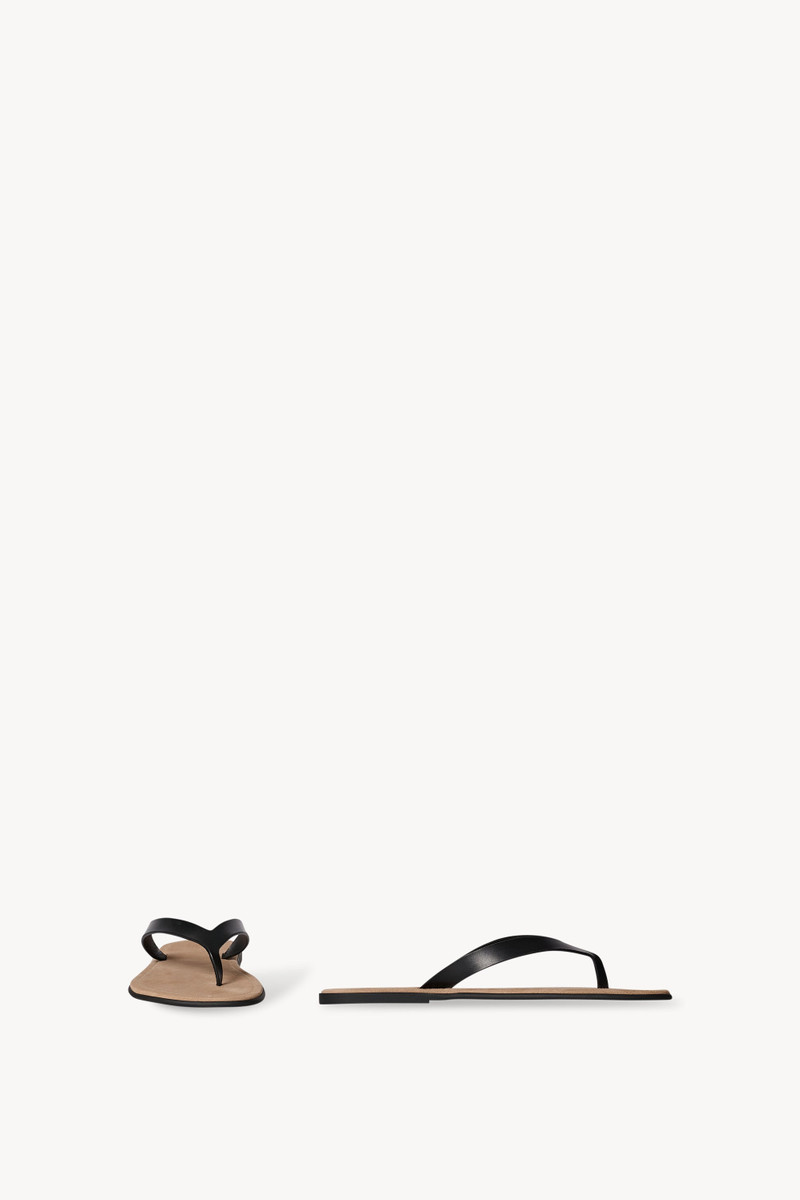 The Row Beach Flip Flop outlook