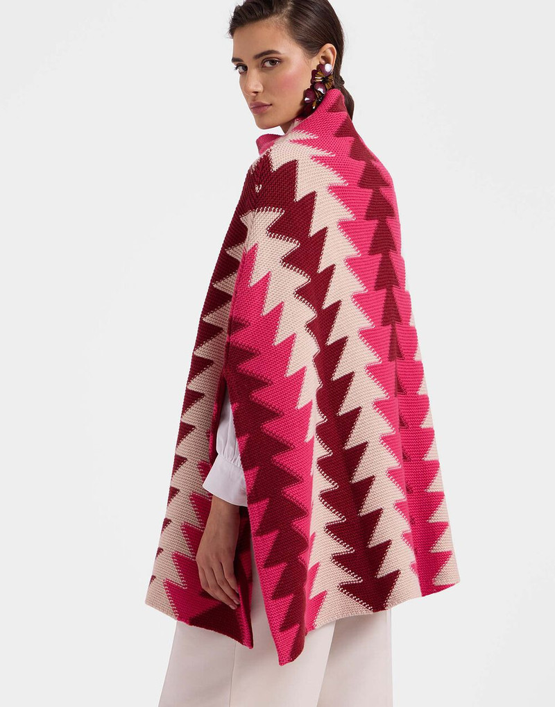 Trine Cape 5