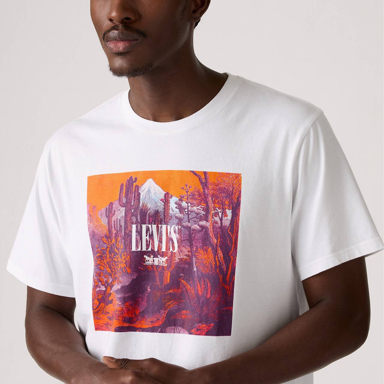 RELAXED FIT SHORT-SLEEVE GRAPHIC T-SHIRT - 5