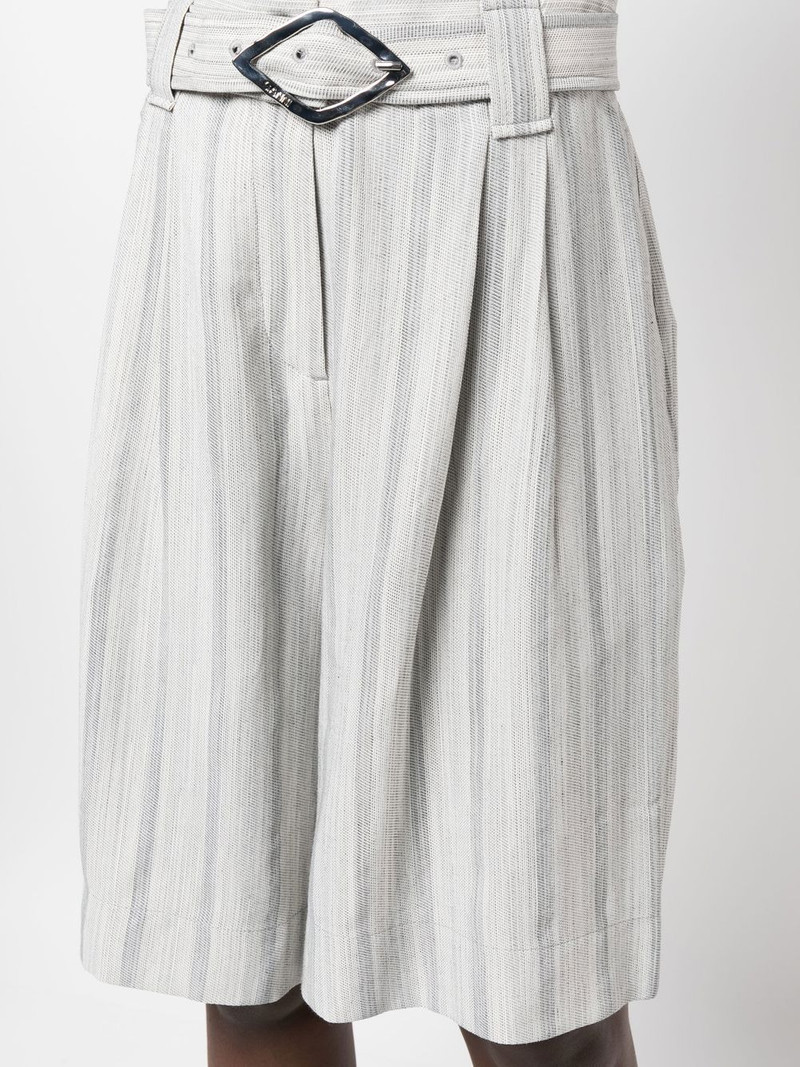 knee-length belted shorts 5