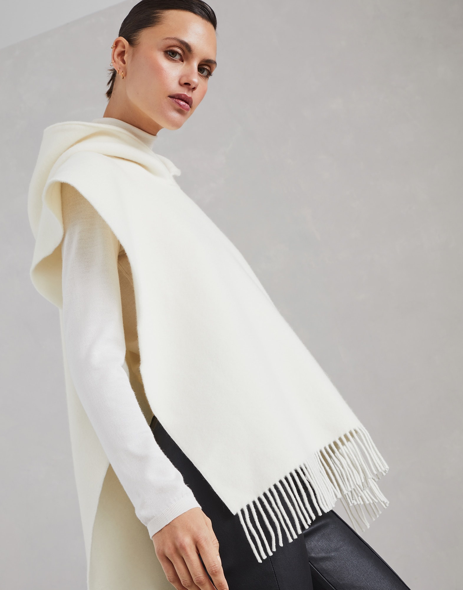 Wool and cashmere double knit poncho with hood and fringe - 3