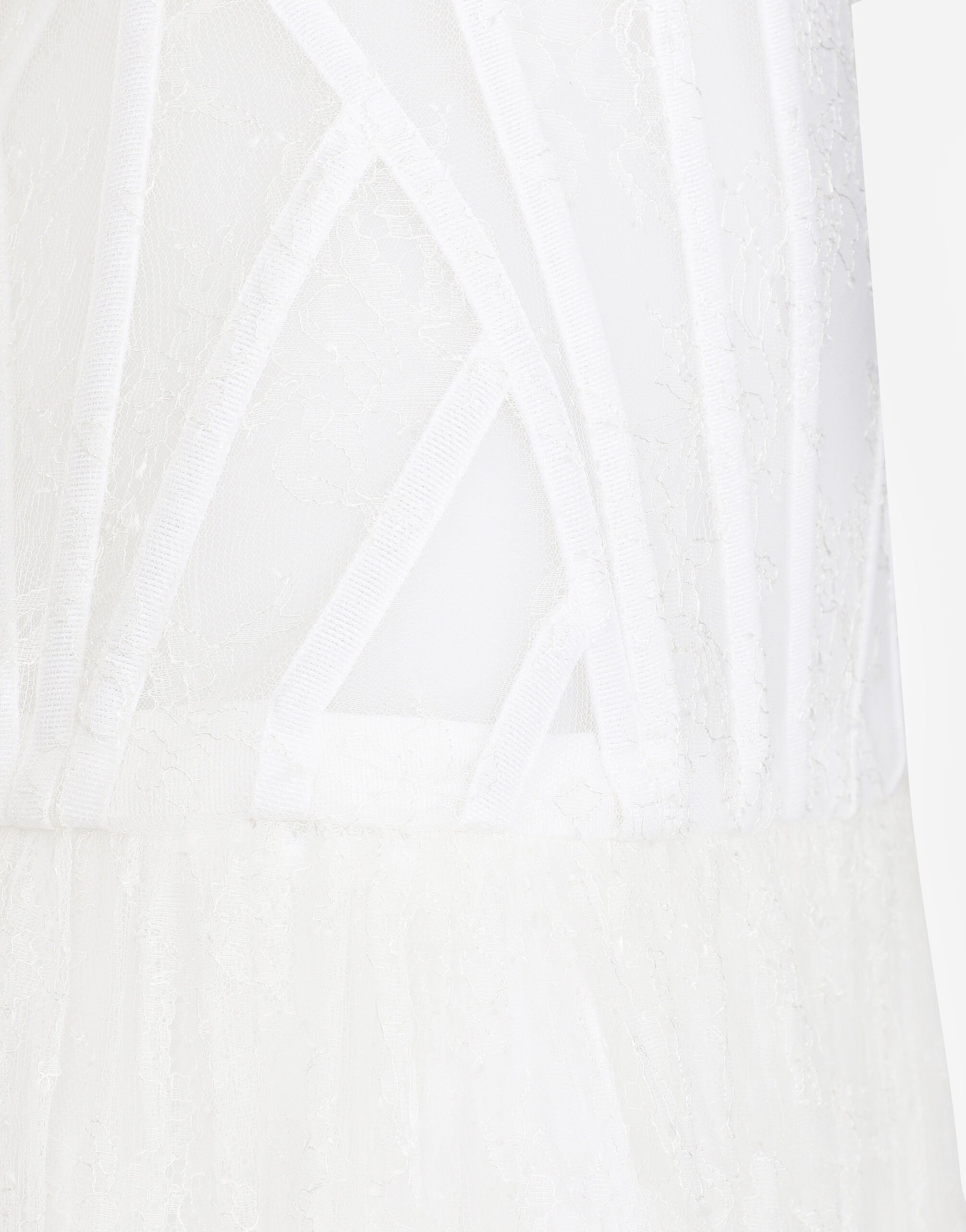 Long lace dress with corset detailing - 10